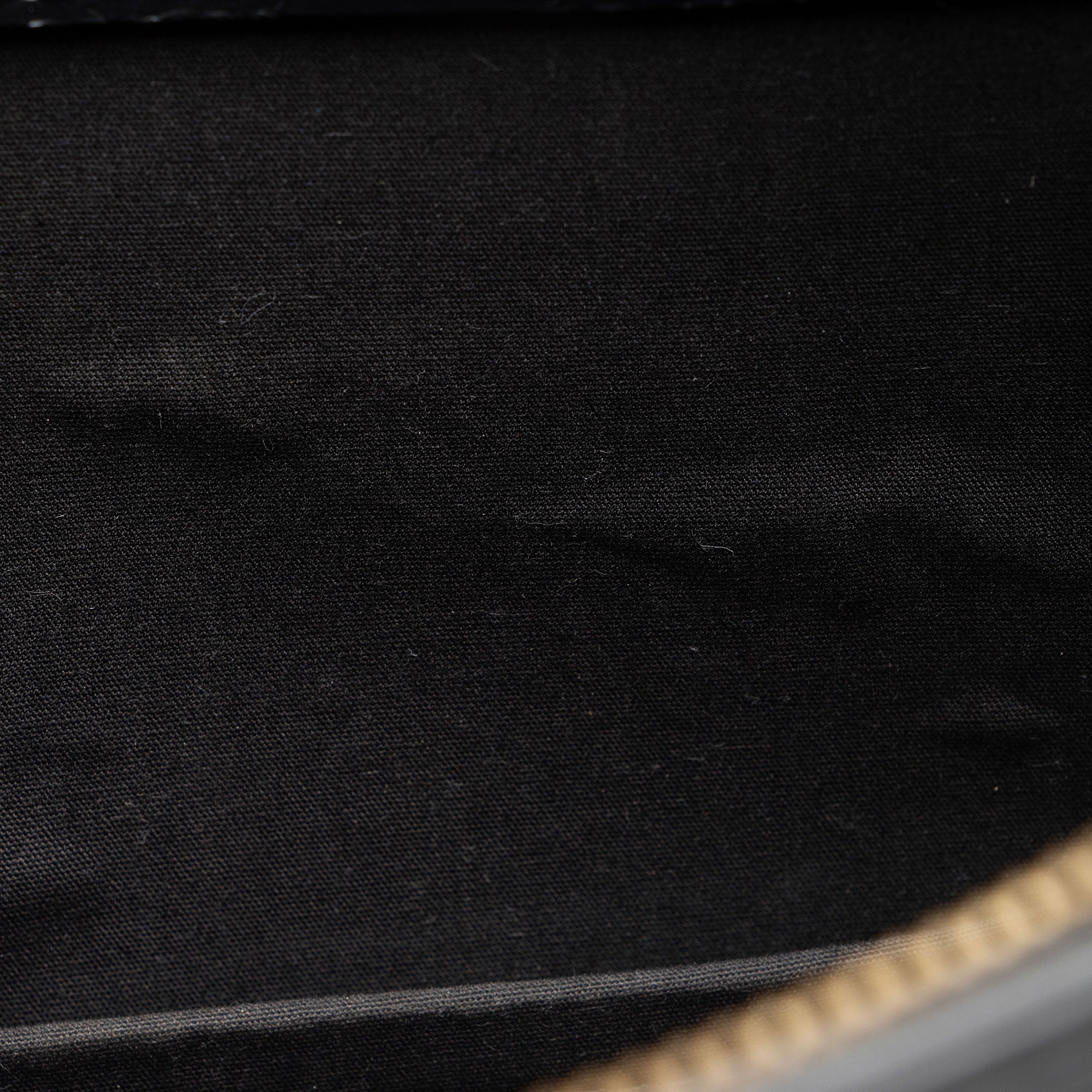 Louis Vuitton Vintage Epi Leather Croisette PM Shoulder Bag (SHF-vgaztx)