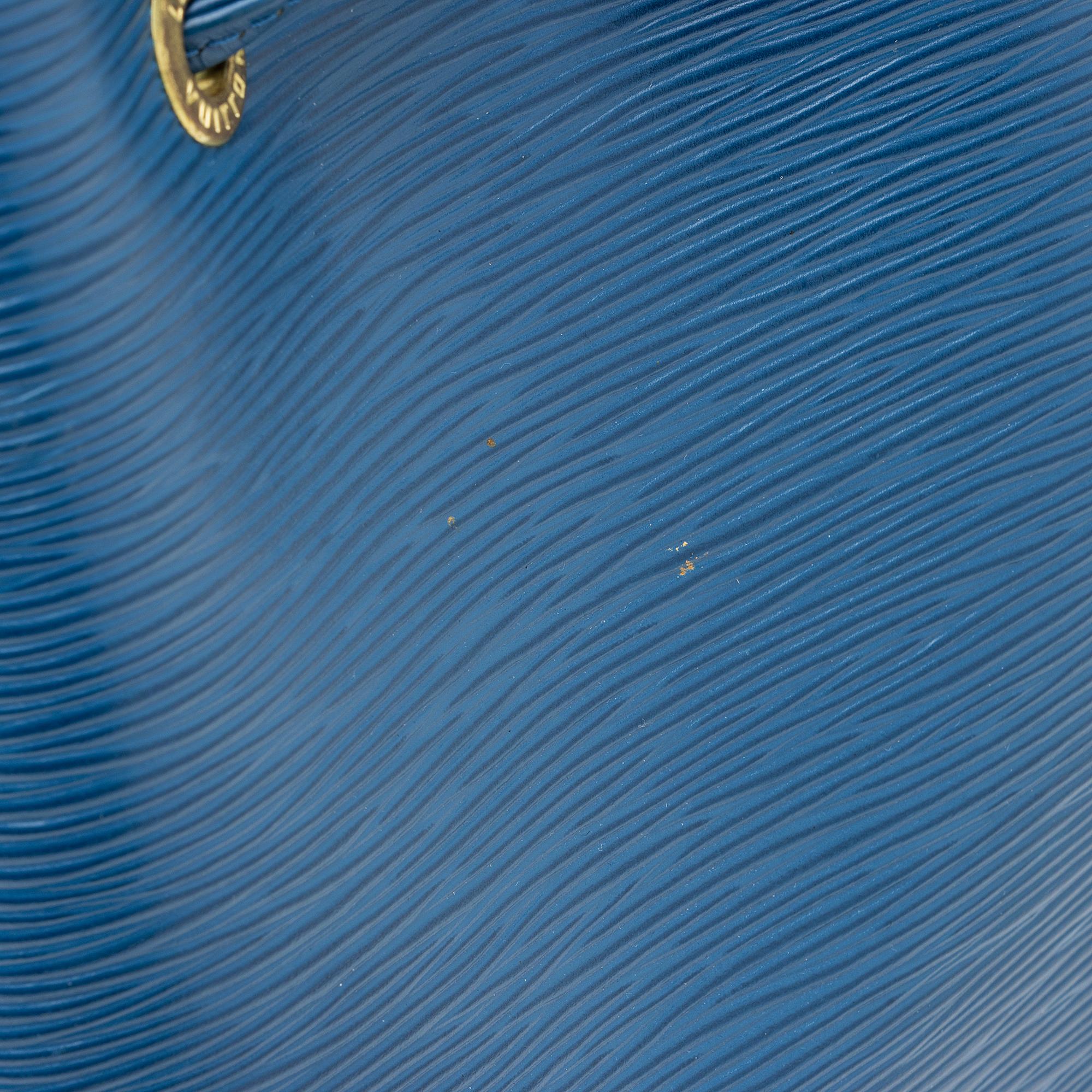 Louis Vuitton Vintage Epi Leather Petit Noe Shoulder Bag (SHF-4p9qOA)