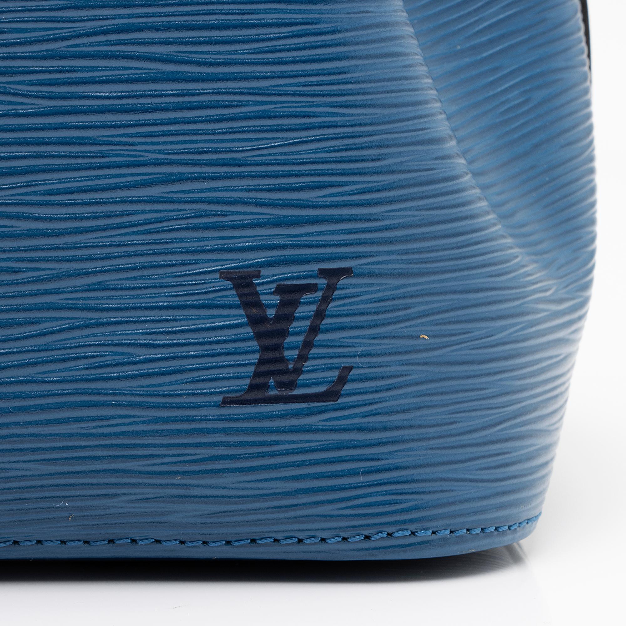 Louis Vuitton Vintage Epi Leather Petit Noe Shoulder Bag (SHF-4p9qOA)