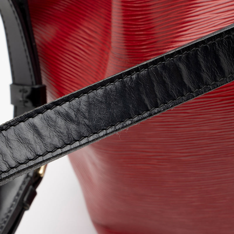 Louis Vuitton Vintage Epi Leather Petit Noe Shoulder Bag (SHF-UrRdhi)