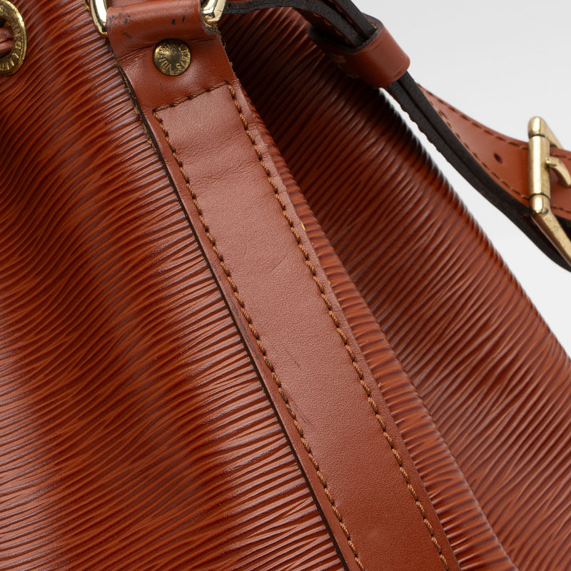 Louis Vuitton Vintage Epi Leather Petit Noe Shoulder Bag (SHF-7fRm6a)