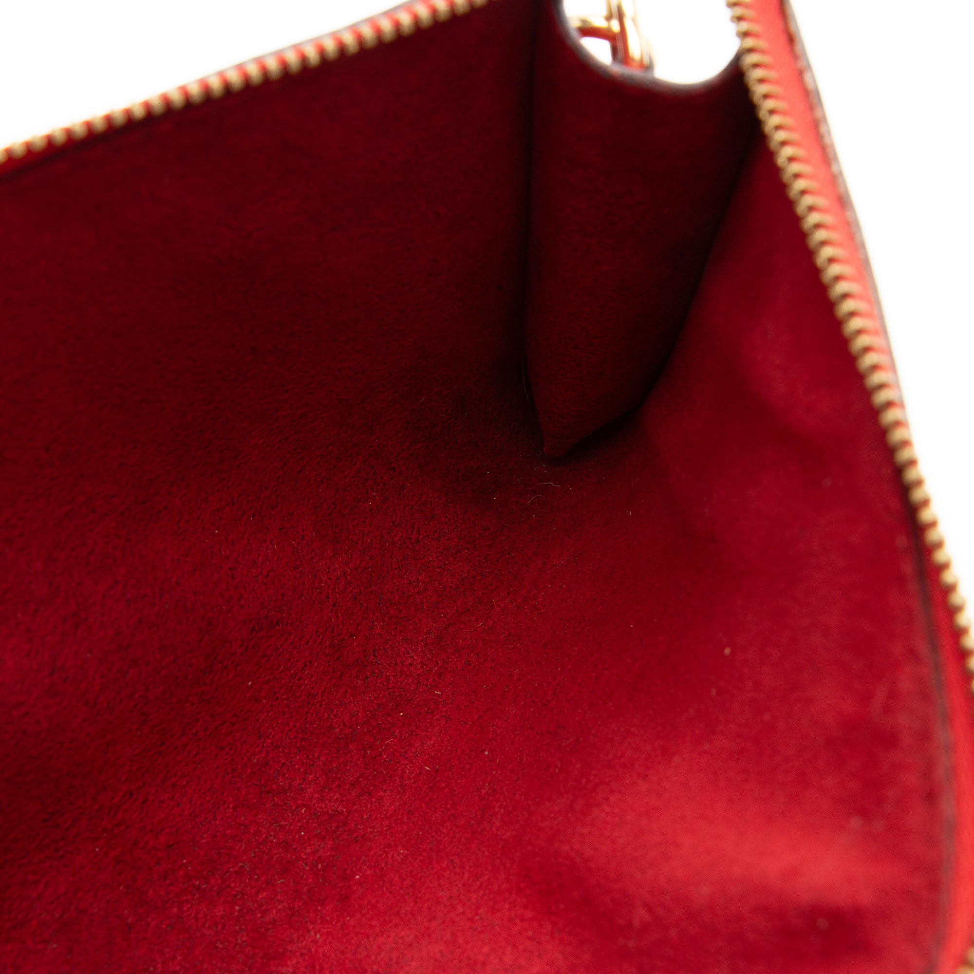 Louis Vuitton Vintage Epi Leather Pochette 21 Accessoires (SHF-PlWgDw)