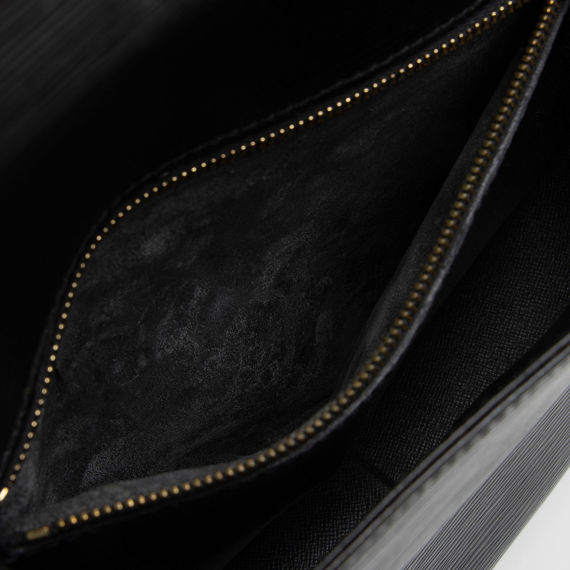 Louis Vuitton Vintage Epi Leather Saint Cloud GM Shoulder Bag (SHF-E7i96A)