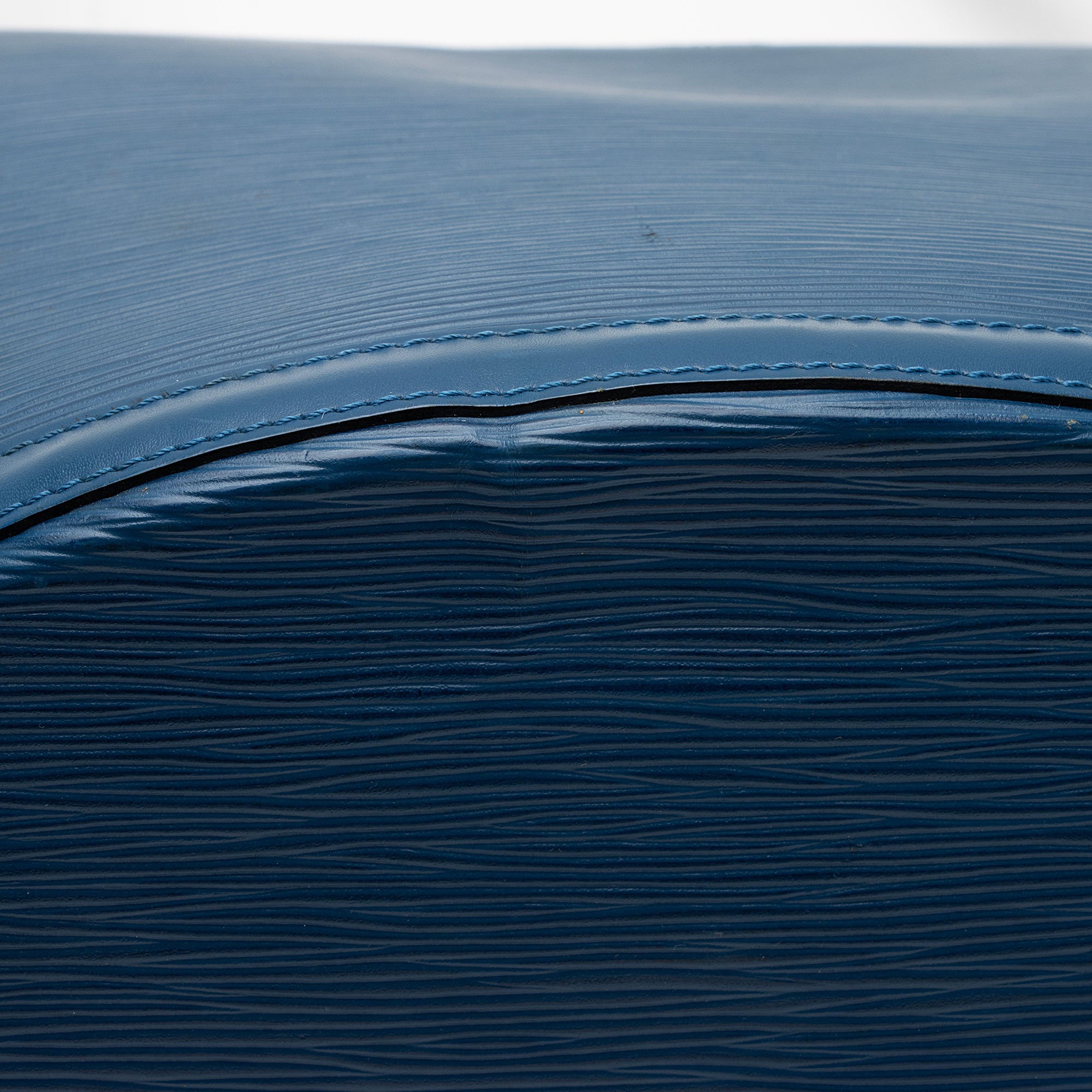 Louis Vuitton Vintage Epi Leather St. Jacques GM Shoulder Bag (SHF-gtFoLI)