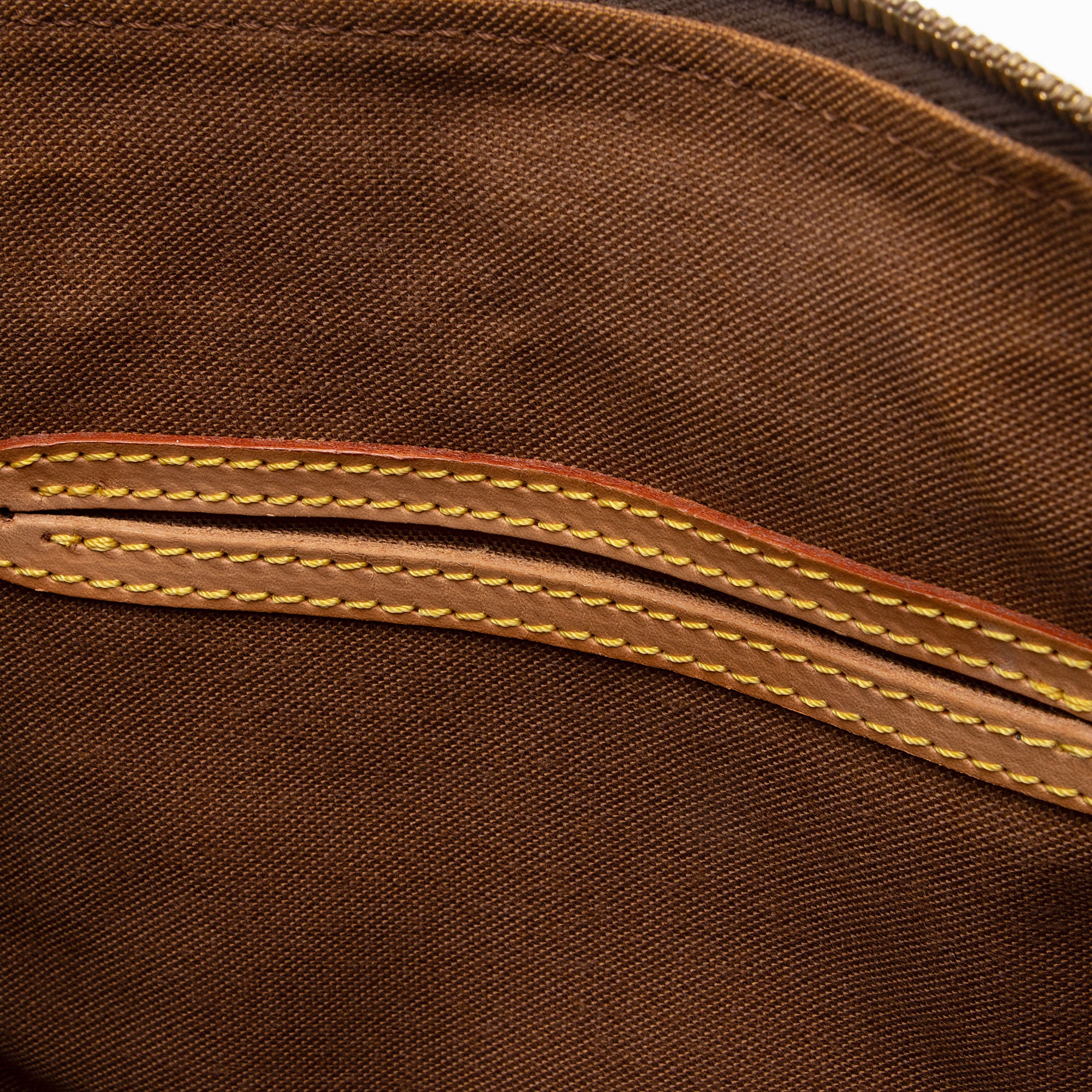 Louis Vuitton Vintage Monogram Canvas Alma PM Satchel (SHF-1flhkd)