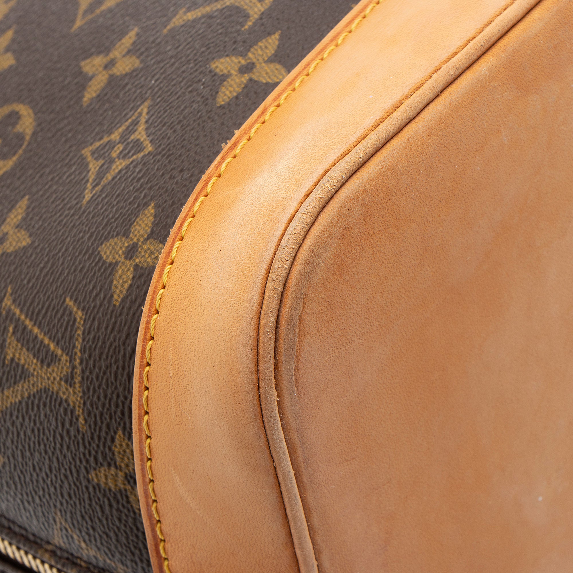 Louis Vuitton Vintage Monogram Canvas Alma PM Satchel (SHF-b9vTTc)