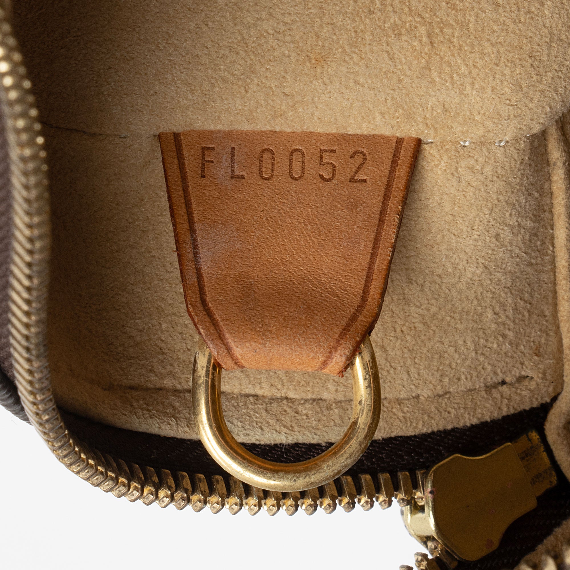 Louis Vuitton Vintage Monogram Canvas Cite GM Shoulder Bag (SHF-5Xty2k)