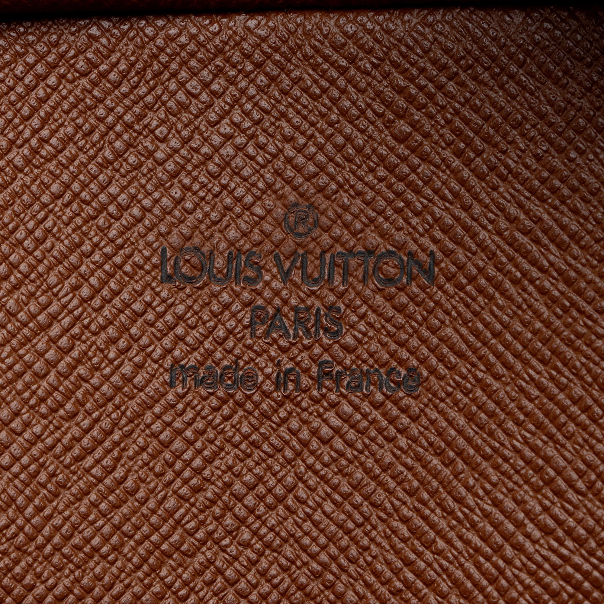 Louis Vuitton Vintage Monogram Canvas Cite MM Shoulder Bag (SHF-Tfnig4)