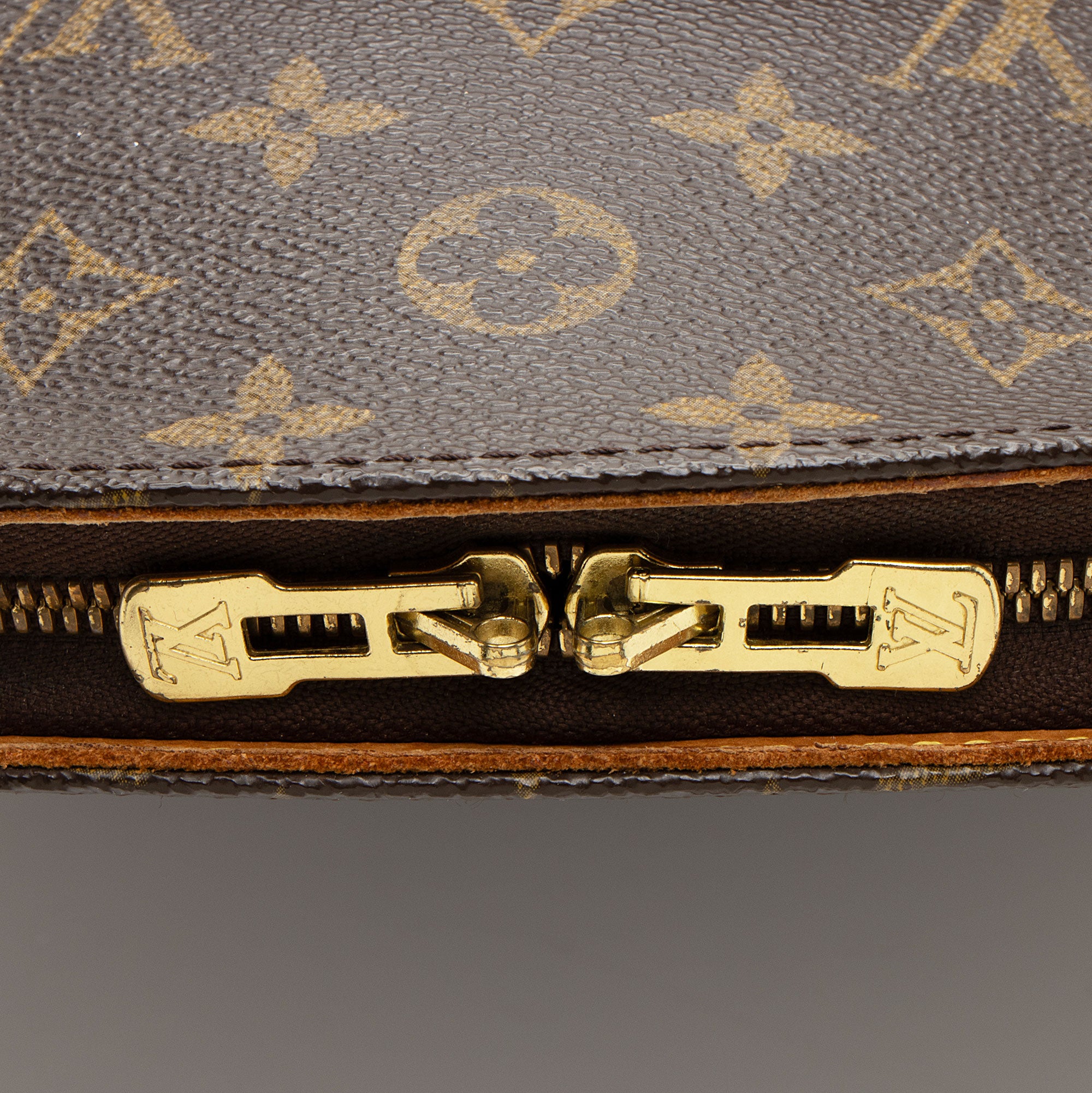 Louis Vuitton Vintage Monogram Canvas Ellipse GM Shoulder Bag