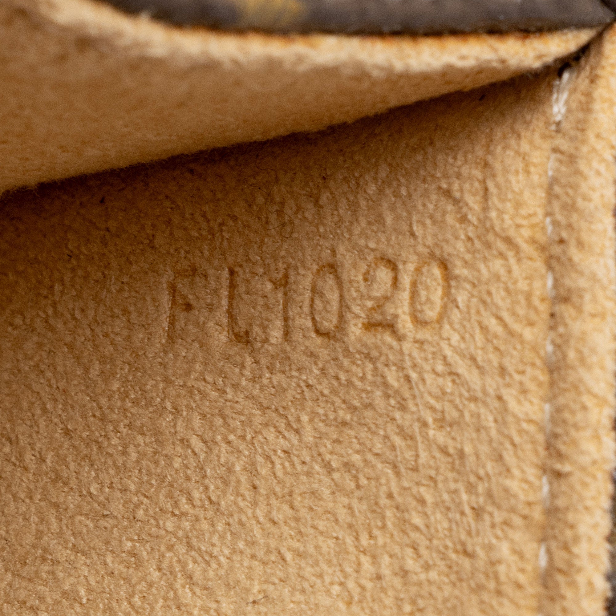 Louis Vuitton Vintage Monogram Canvas Florentine Pochette Belt Bag (SHF-2sx4C7)