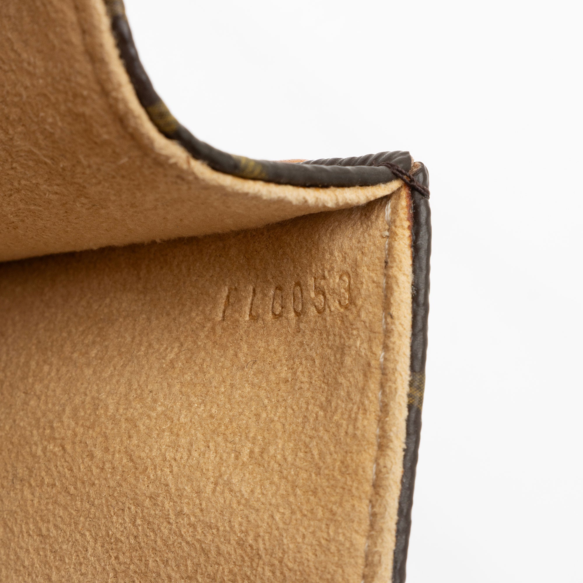 Louis Vuitton Vintage Monogram Canvas Florentine Pochette Belt Bag (SHF-DMF7dT)