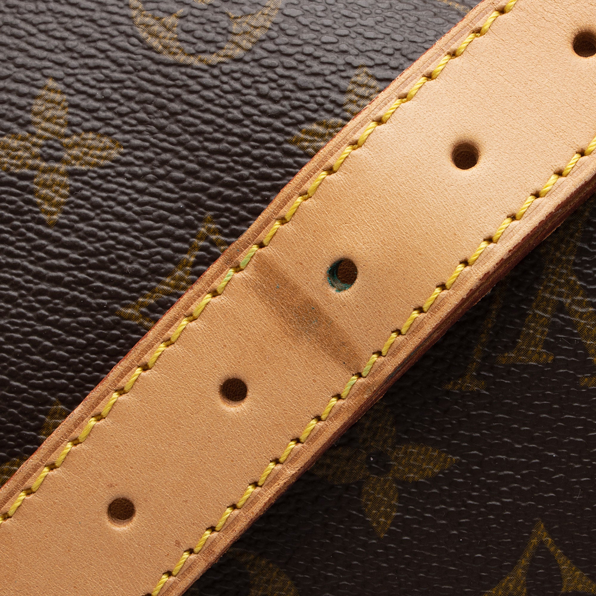 Louis Vuitton Vintage Monogram Canvas Keepall Bandouliere 55 Duffle Bag (SHF-PQTyV5)