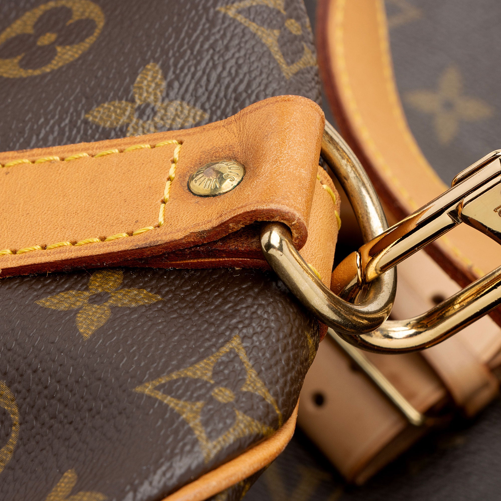 Louis Vuitton Vintage Monogram Canvas Keepall Bandouliere 55 Duffle Bag (SHF-KRqlod)