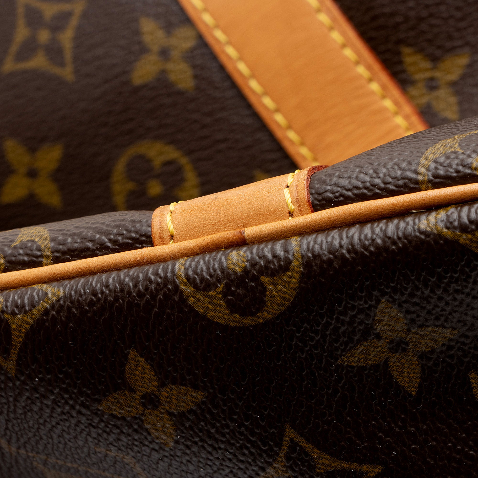 Louis Vuitton Vintage Monogram Canvas Keepall Bandouliere 55 Duffle Bag (SHF-KRqlod)