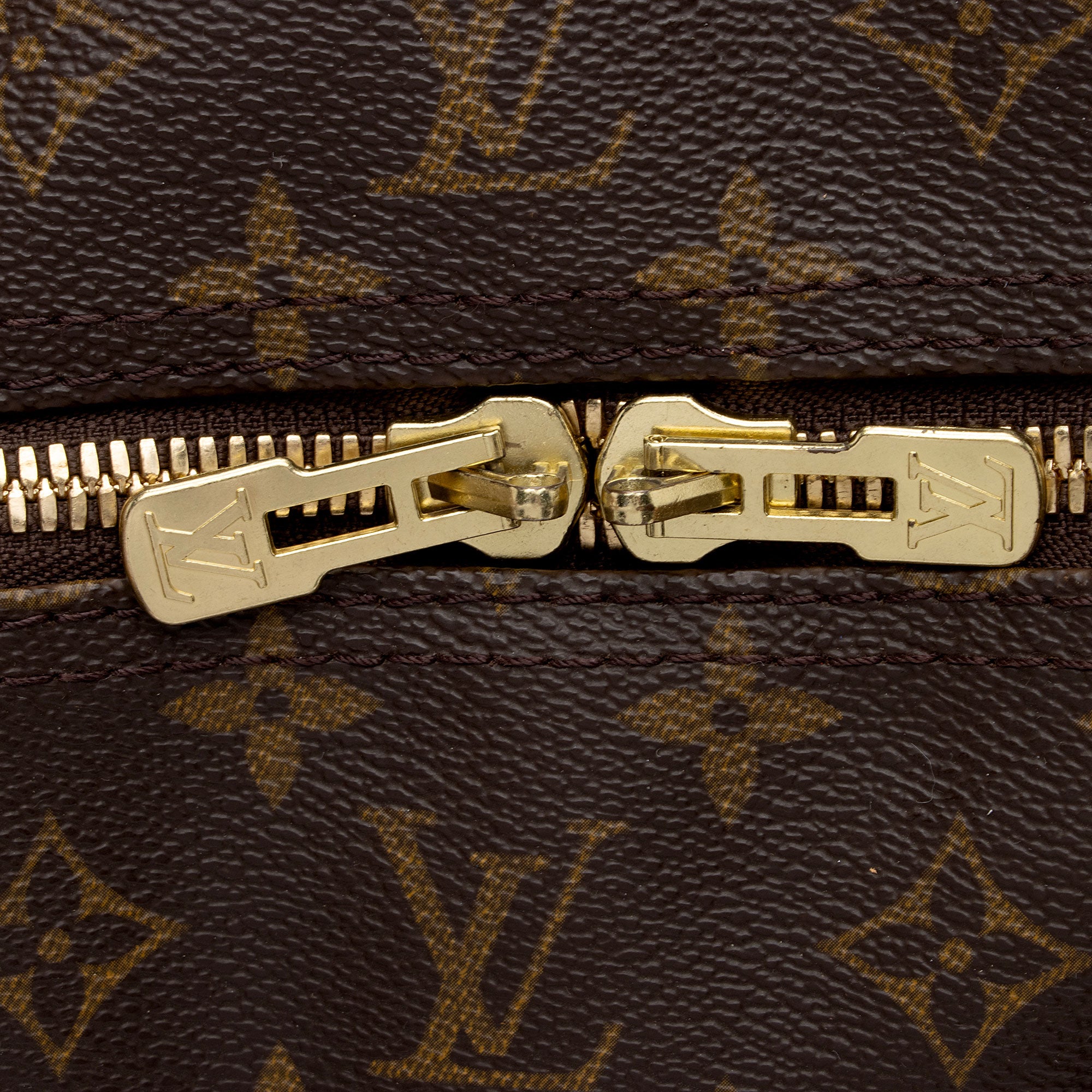 Louis Vuitton Vintage Monogram Canvas Keepall Bandouliere 60 Duffle Bag (SHF-1obcrO)