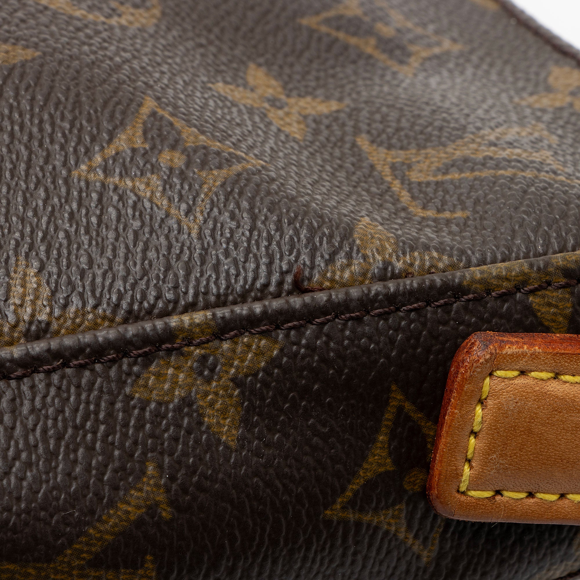 Louis Vuitton Vintage Monogram Canvas Looping GM Shoulder Bag (SHF-geiENj)