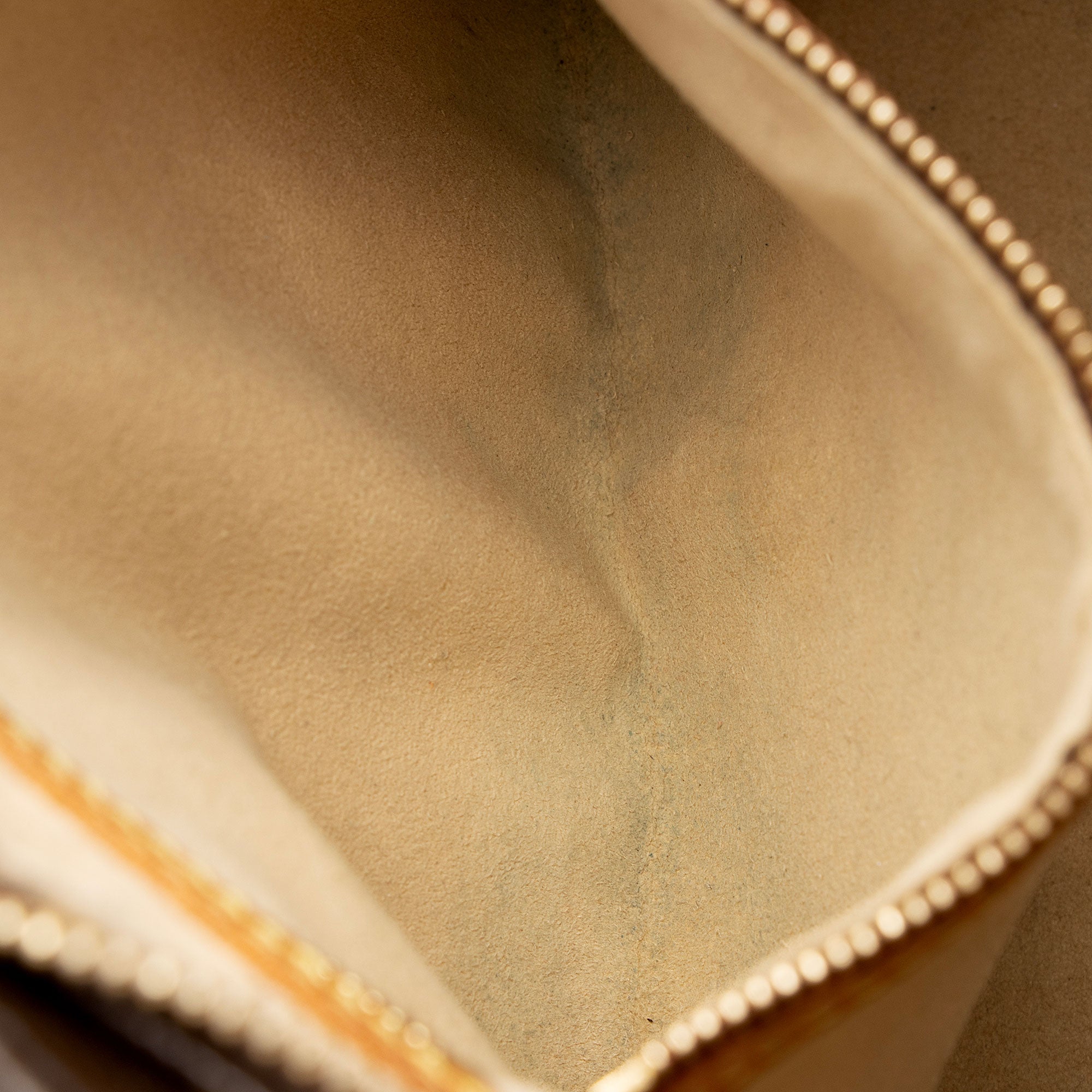Louis Vuitton Vintage Monogram Canvas Looping MM Shoulder Bag