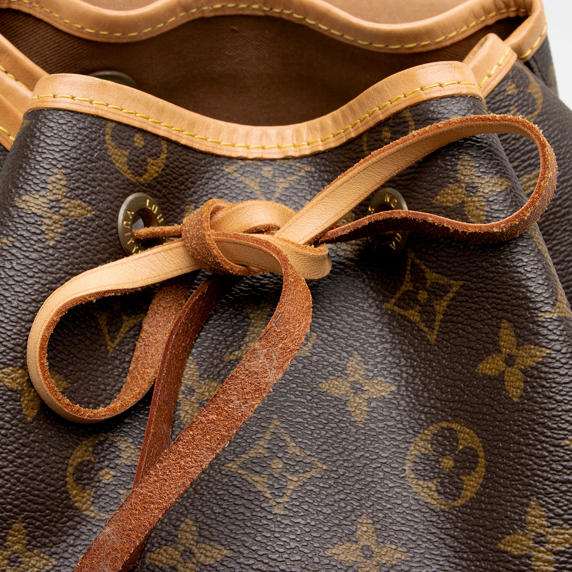 Louis Vuitton Vintage Monogram Canvas Montsouris GM Backpack (SHF-8bZl8J)