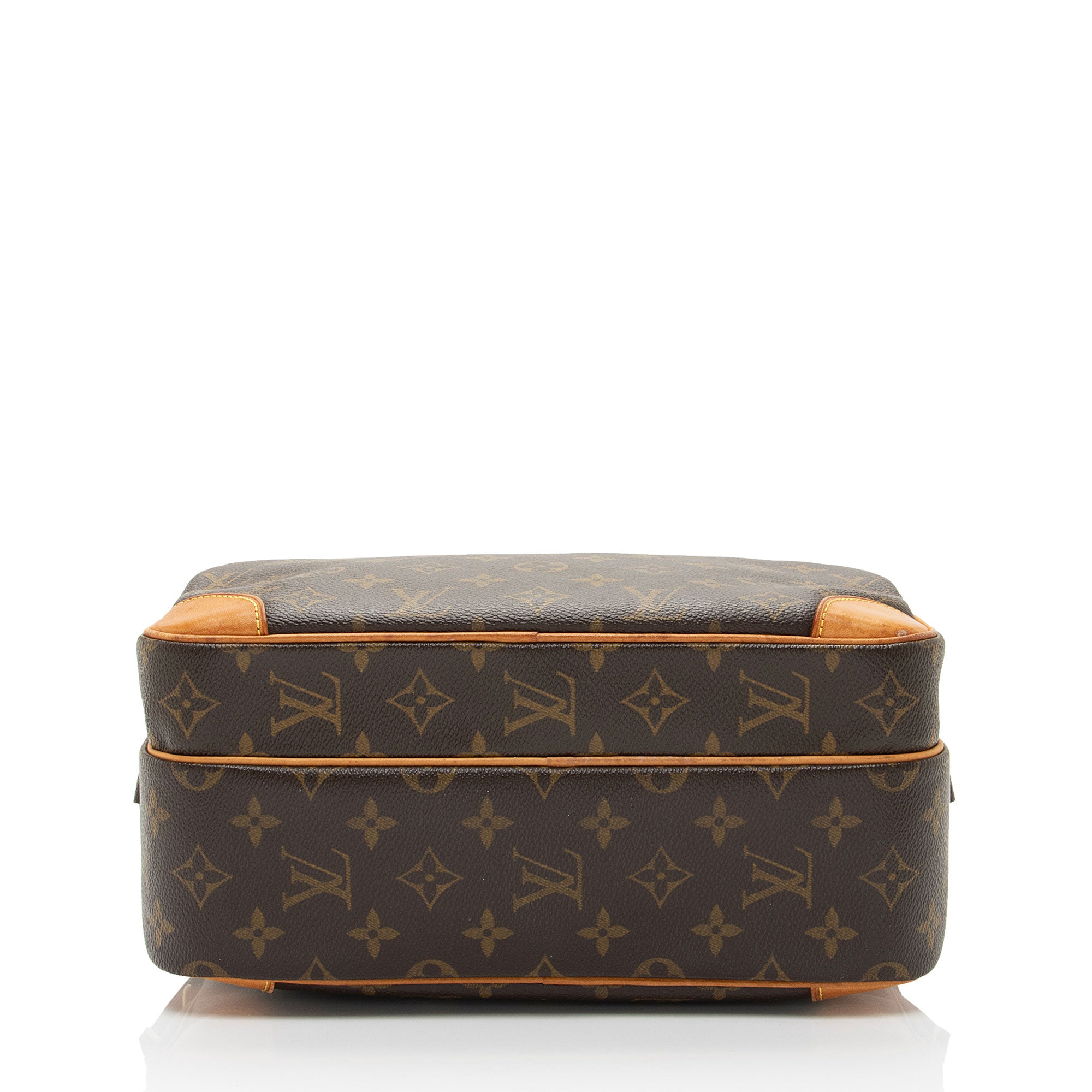 Louis Vuitton Vintage Monogram Canvas Nile MM Messenger (SHF-rvy2cg)