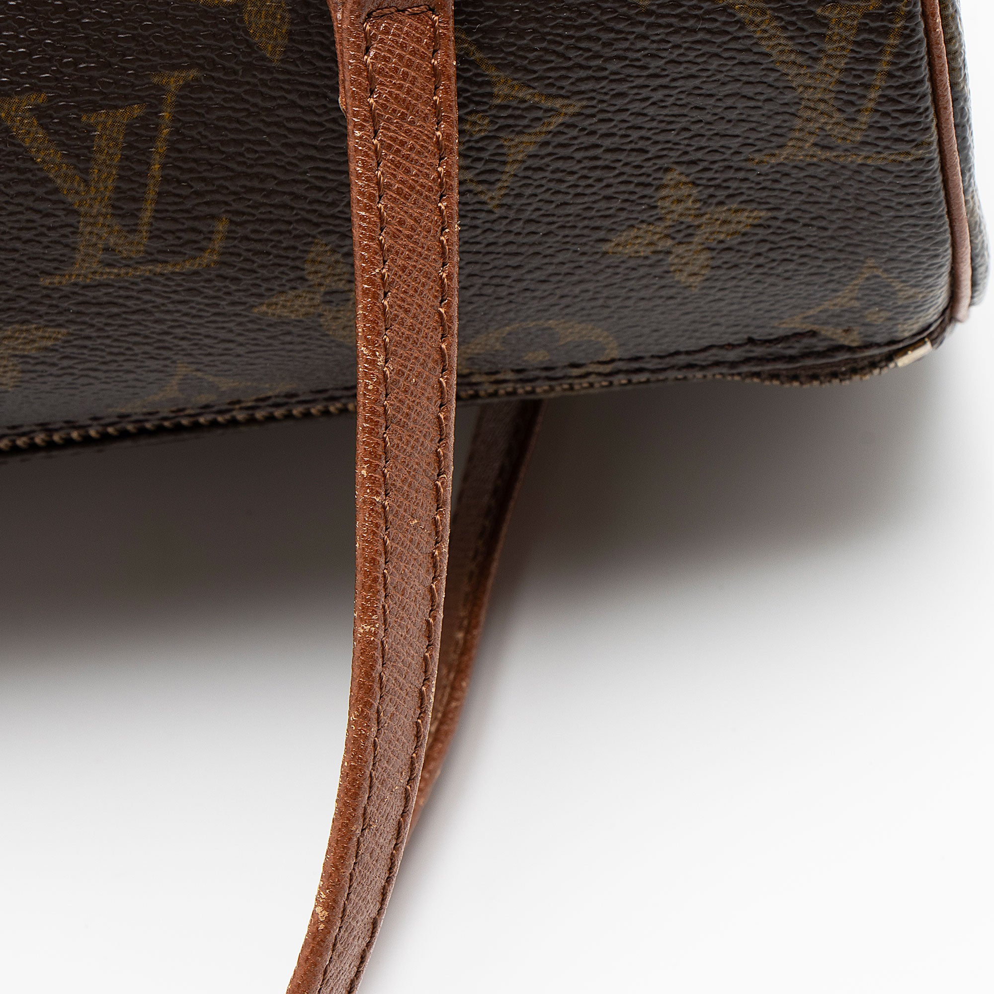 Louis Vuitton Vintage Monogram Canvas Papillon 26 Satchel