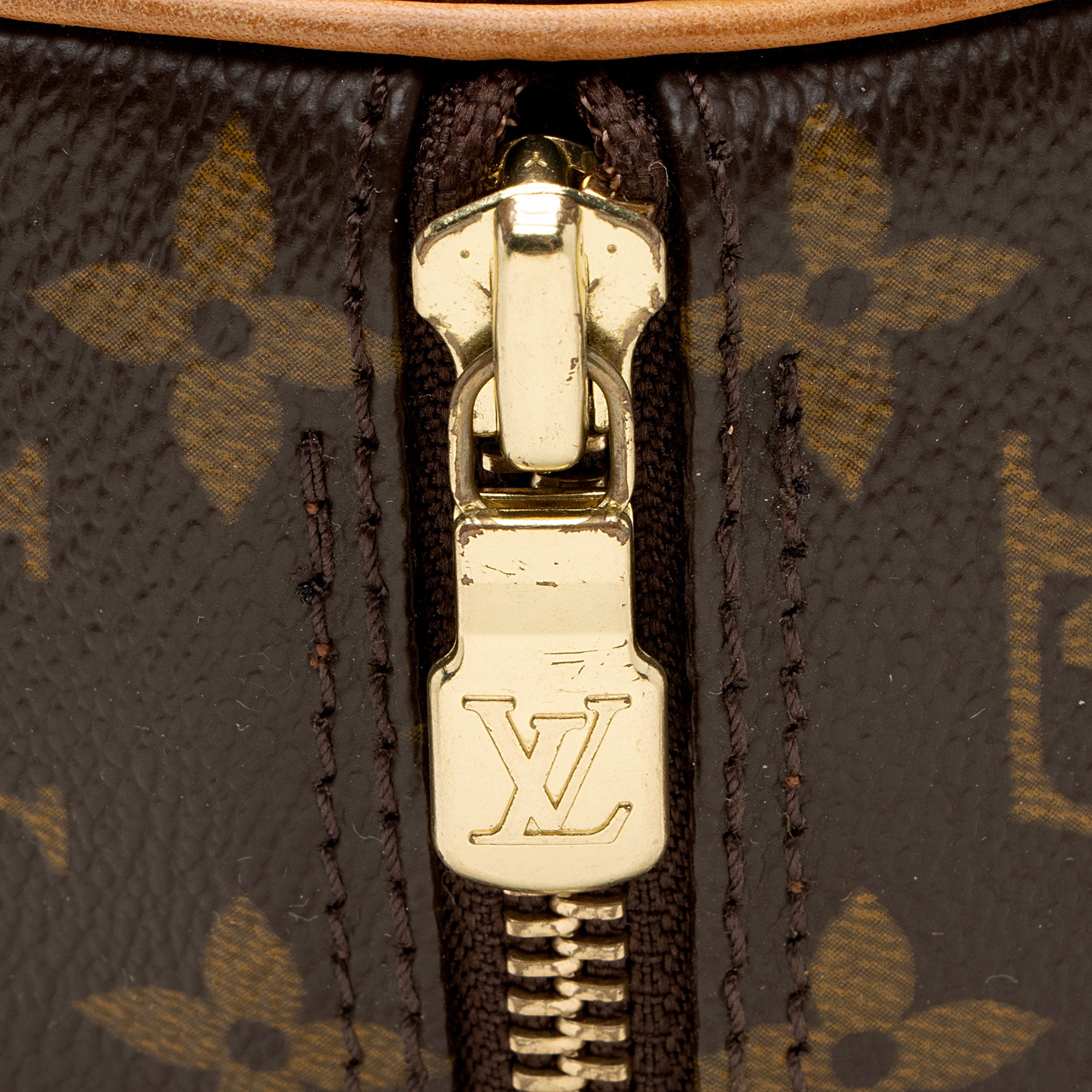 Louis Vuitton Vintage Monogram Canvas Papillon 30 Satchel (SHF-LL8yM5)