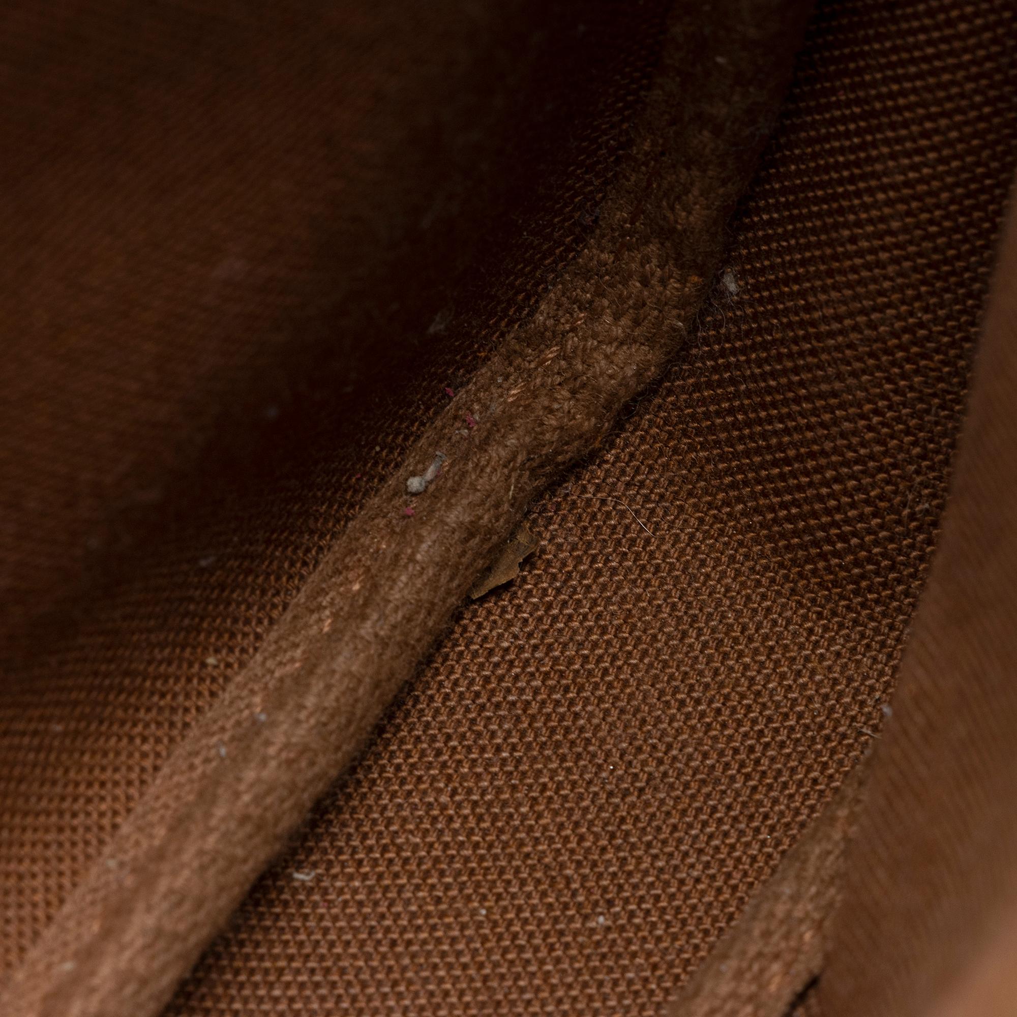 Louis Vuitton Vintage Monogram Canvas Pochette Accessoires (SHF-5KeIJ0)