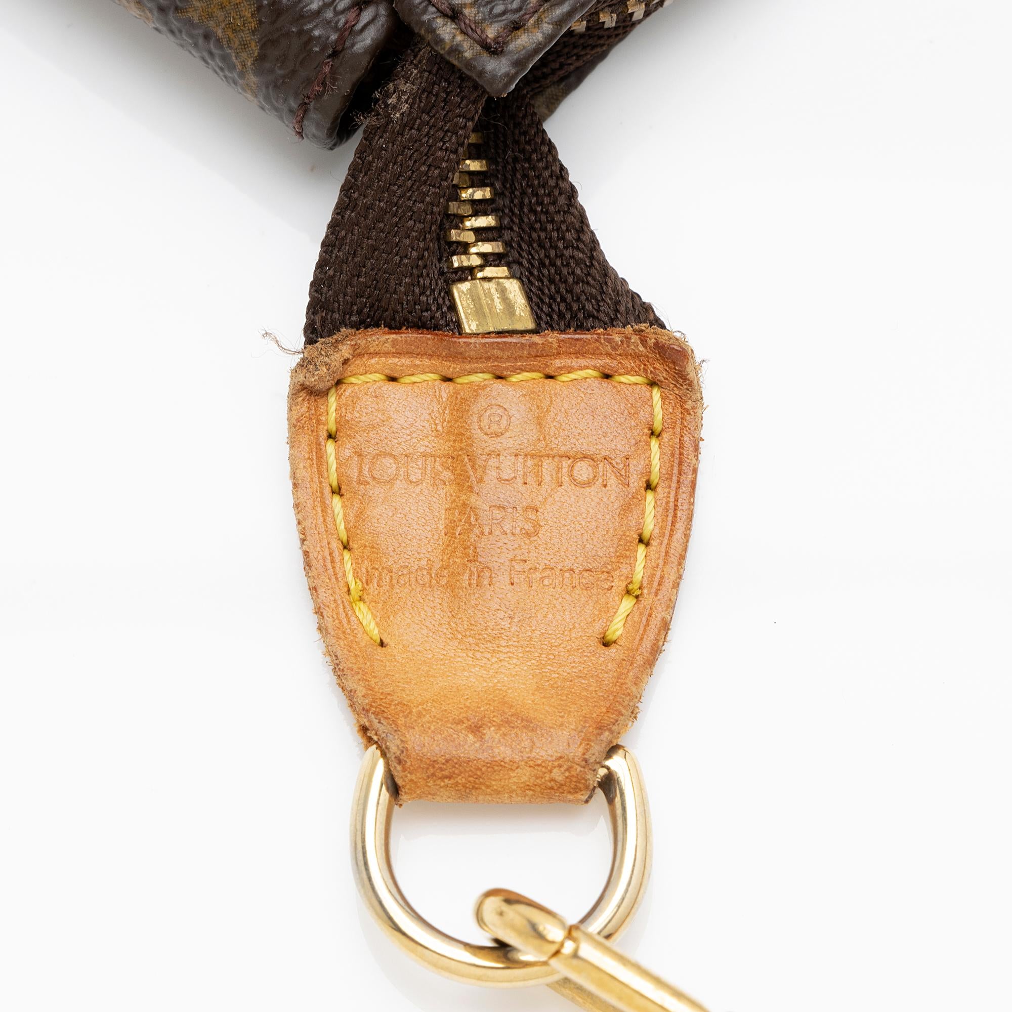 Louis Vuitton Vintage Monogram Canvas Pochette Accessoires (SHF-5KeIJ0)