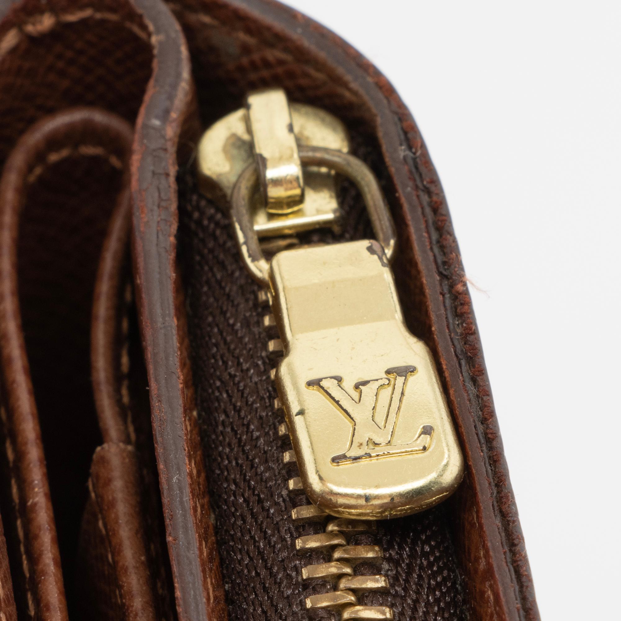 Louis Vuitton Vintage Monogram Canvas Porte Papier Zipper Wallet (SHF-Punscc)