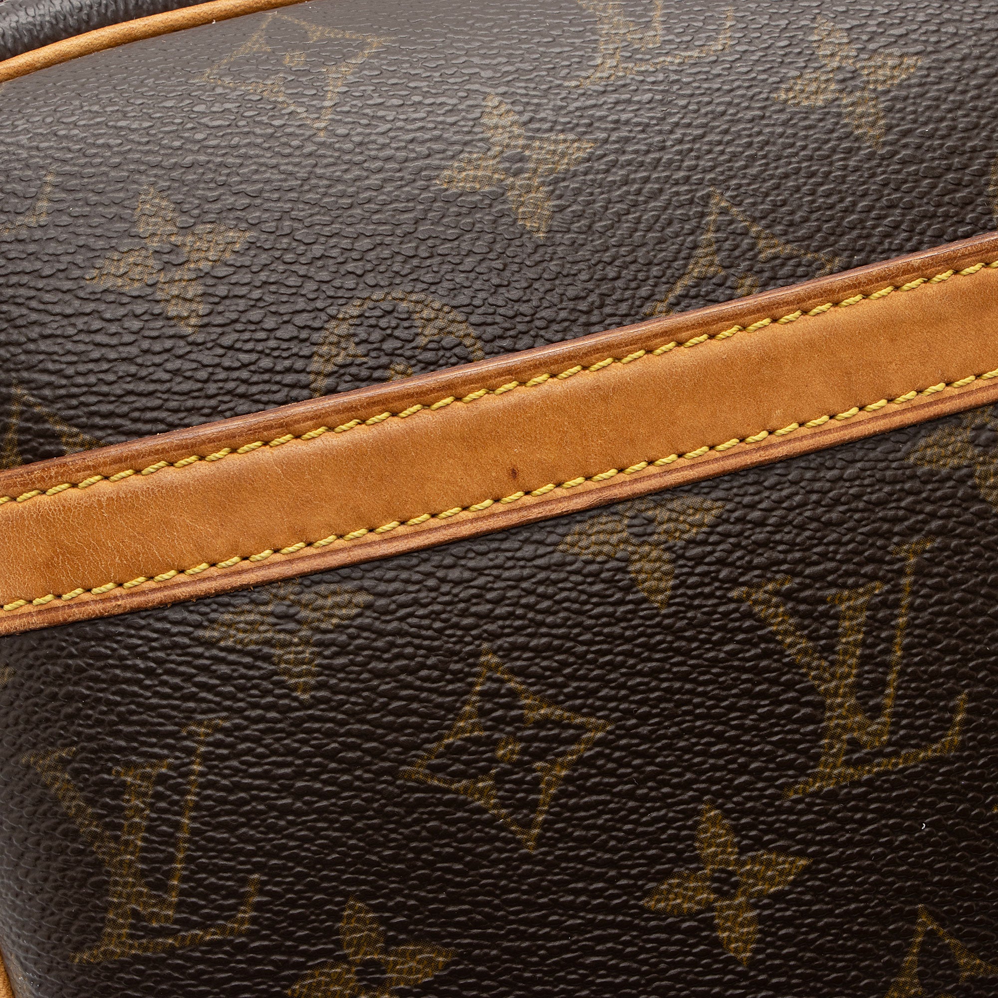 Louis Vuitton Vintage Monogram Canvas Reporter PM Messenger (SHF-Oa30do)