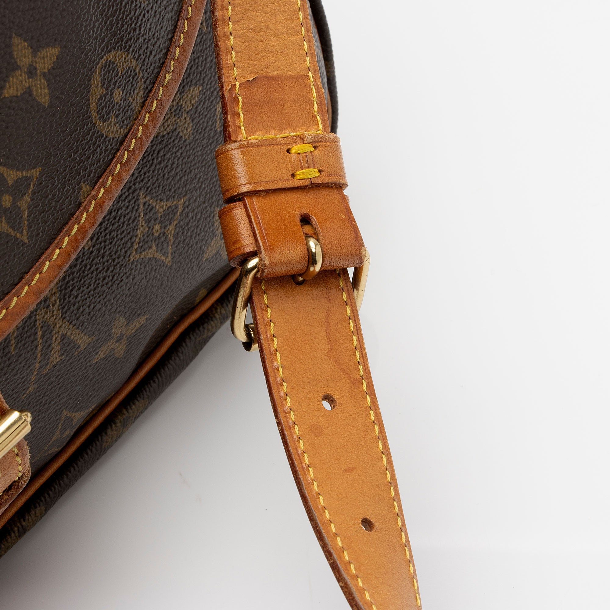 Louis Vuitton Vintage Monogram Canvas Saumur 35 Messenger Bag (SHF-Tk3PjK)