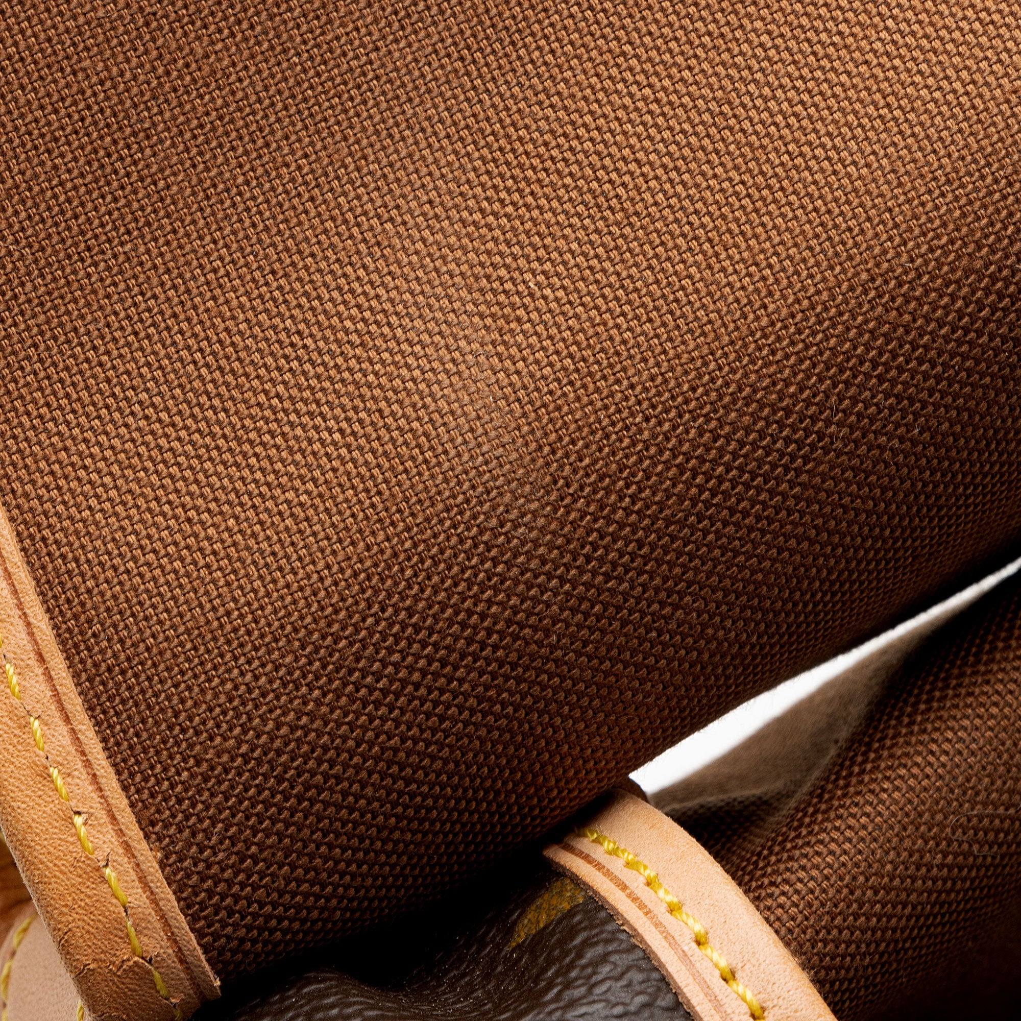 Louis Vuitton Vintage Monogram Canvas Saumur 35 Messenger