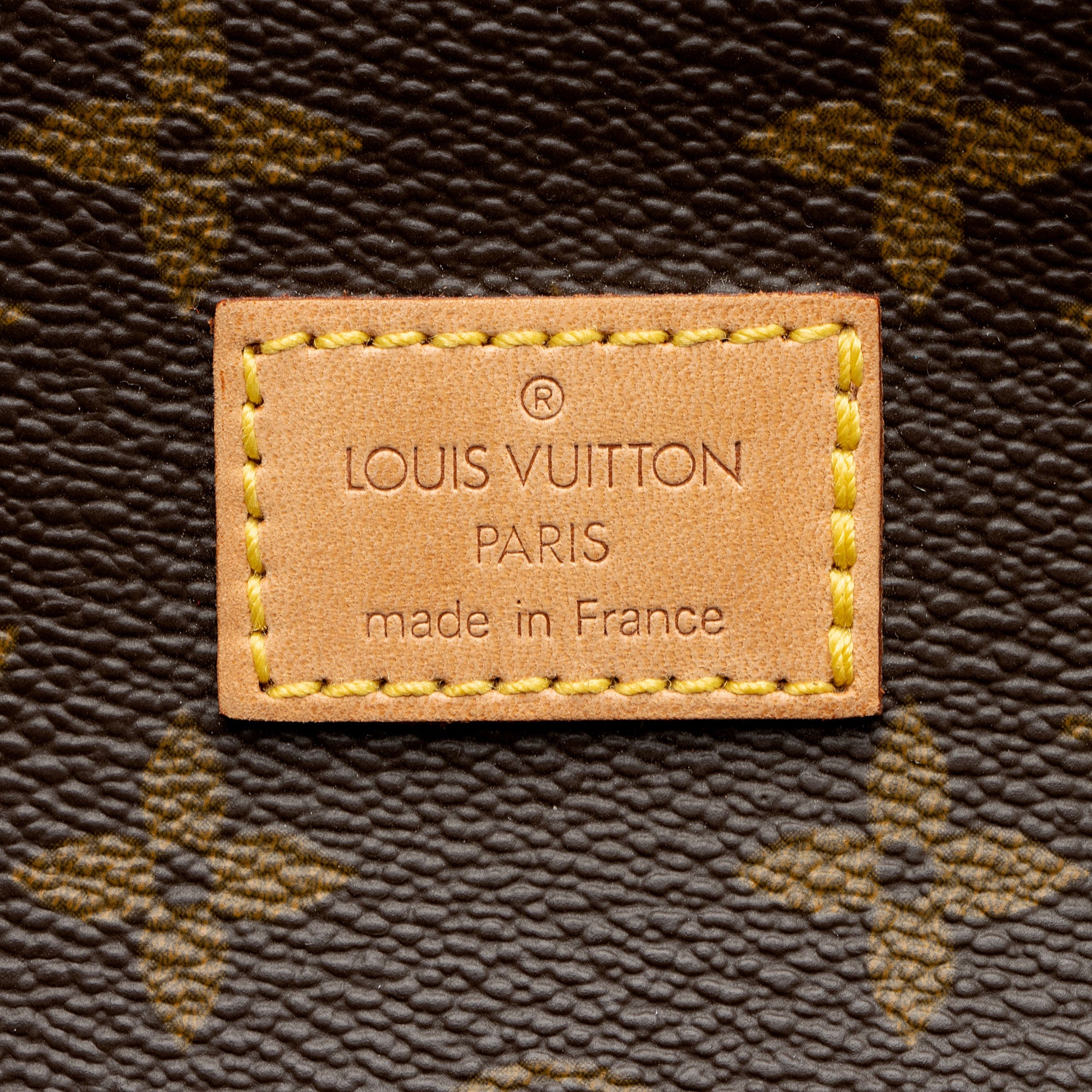 Louis Vuitton Vintage Monogram Canvas Saumur 35 Messenger