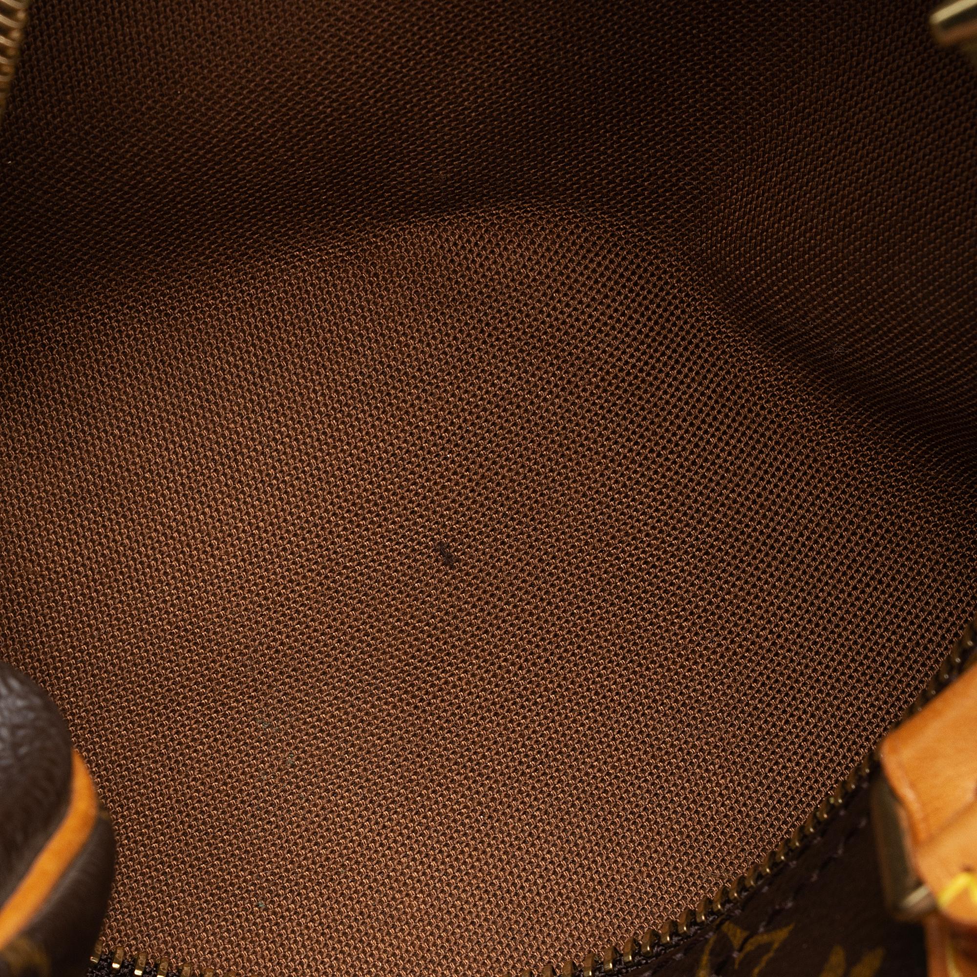 Louis Vuitton Vintage Monogram Canvas Speedy 25 Satchel (SHF-BMdwOf)