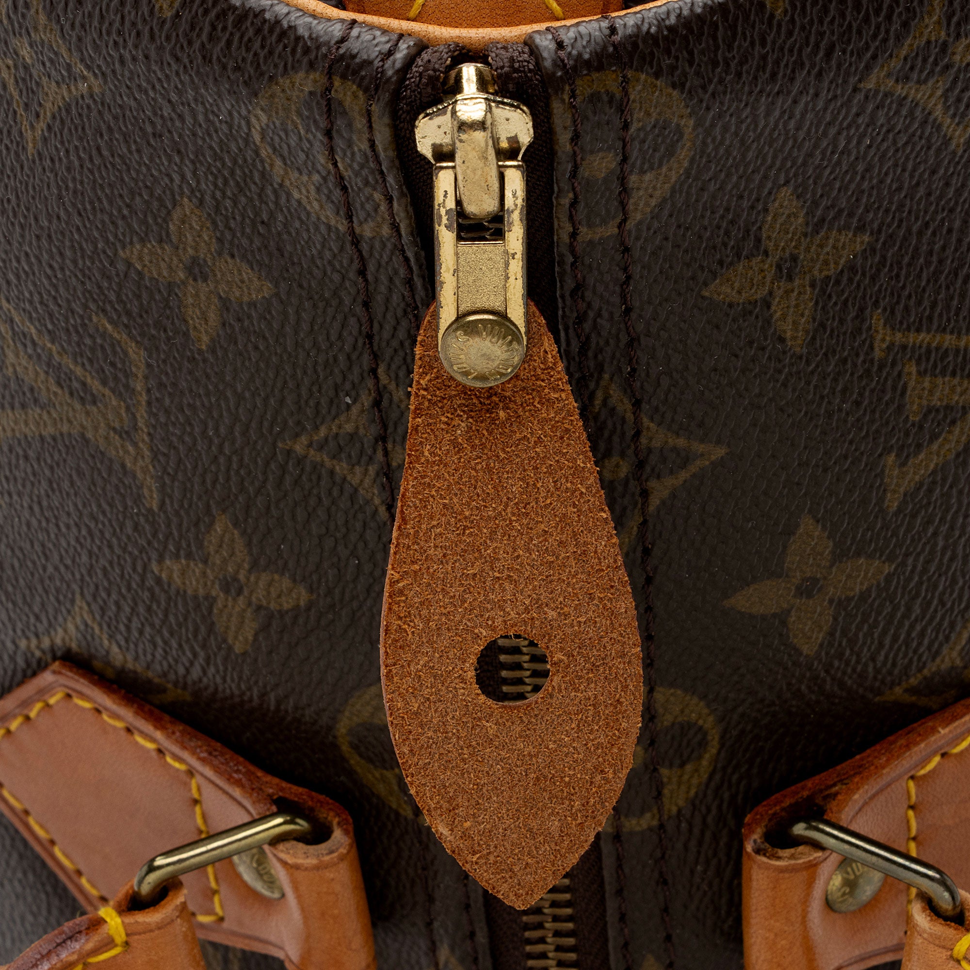 Louis Vuitton Vintage Monogram Canvas Speedy 35 Satchel (SHF-iS1dlK)