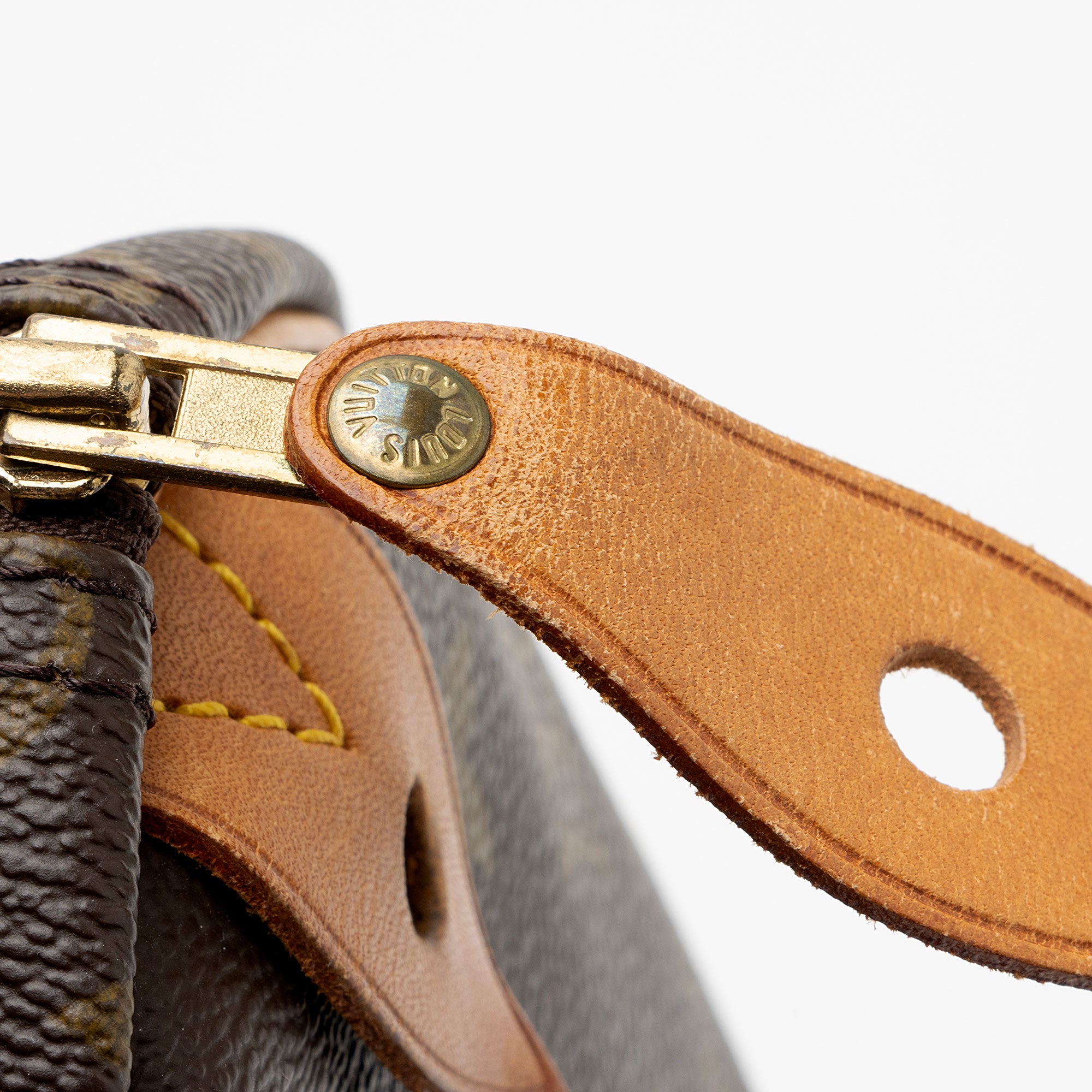 Louis Vuitton Vintage Monogram Canvas Speedy 35 Satchel (SHF-iS1dlK)