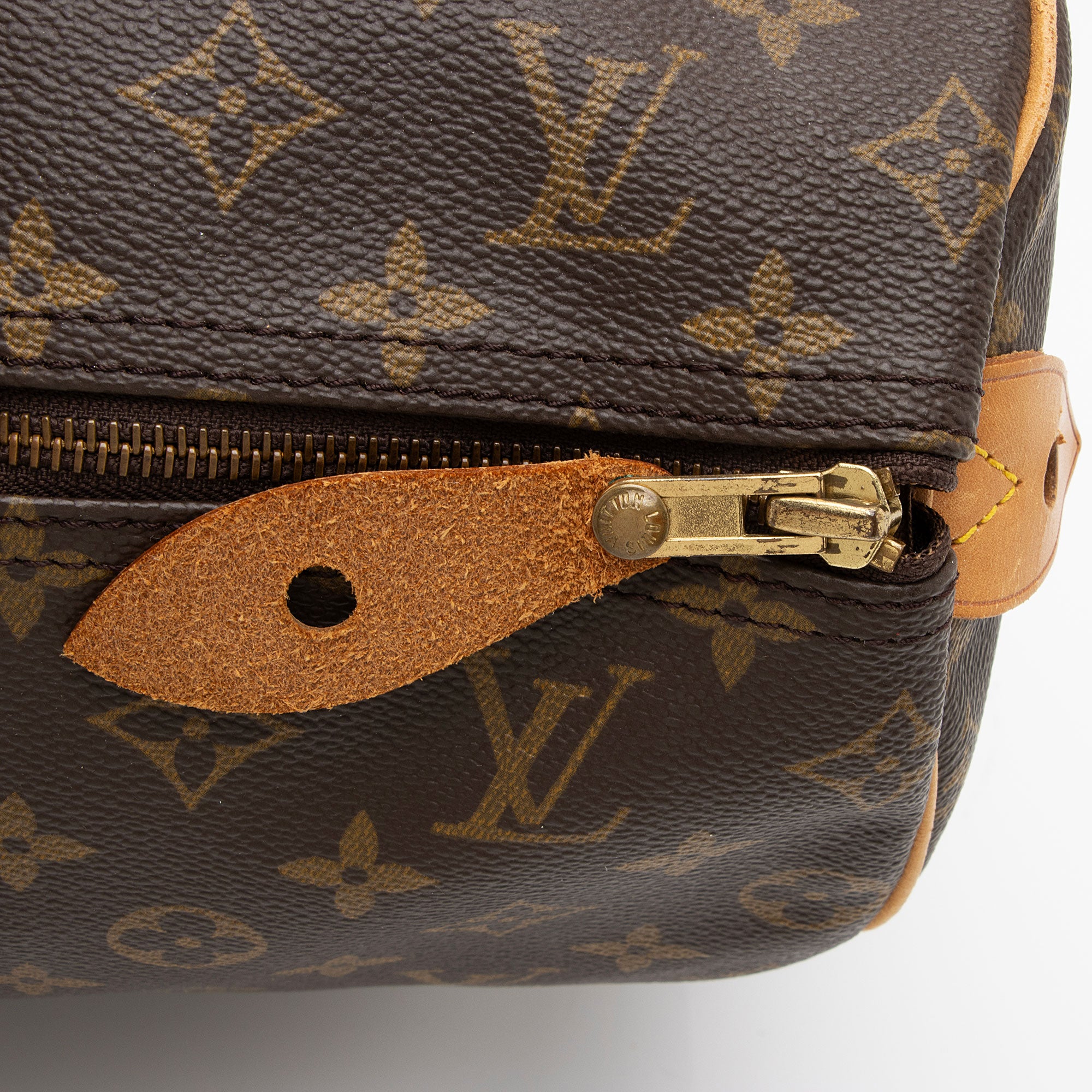 Louis Vuitton Vintage Monogram Canvas Speedy 40 Satchel (SHF-nuboZc)