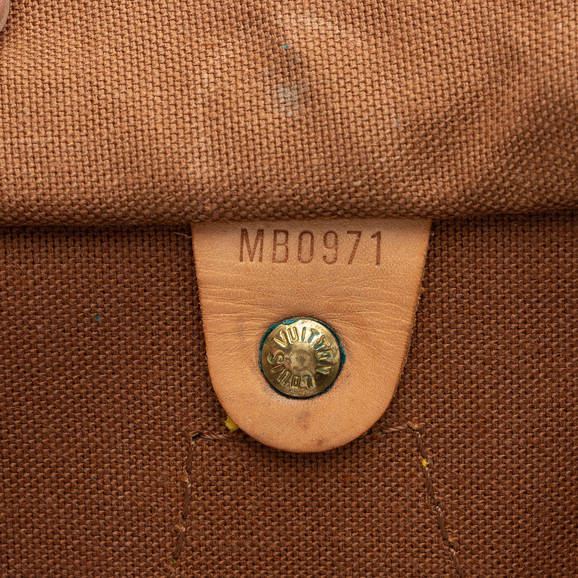 Louis Vuitton Vintage Monogram Canvas Speedy 40 Satchel (SHF-nuboZc)