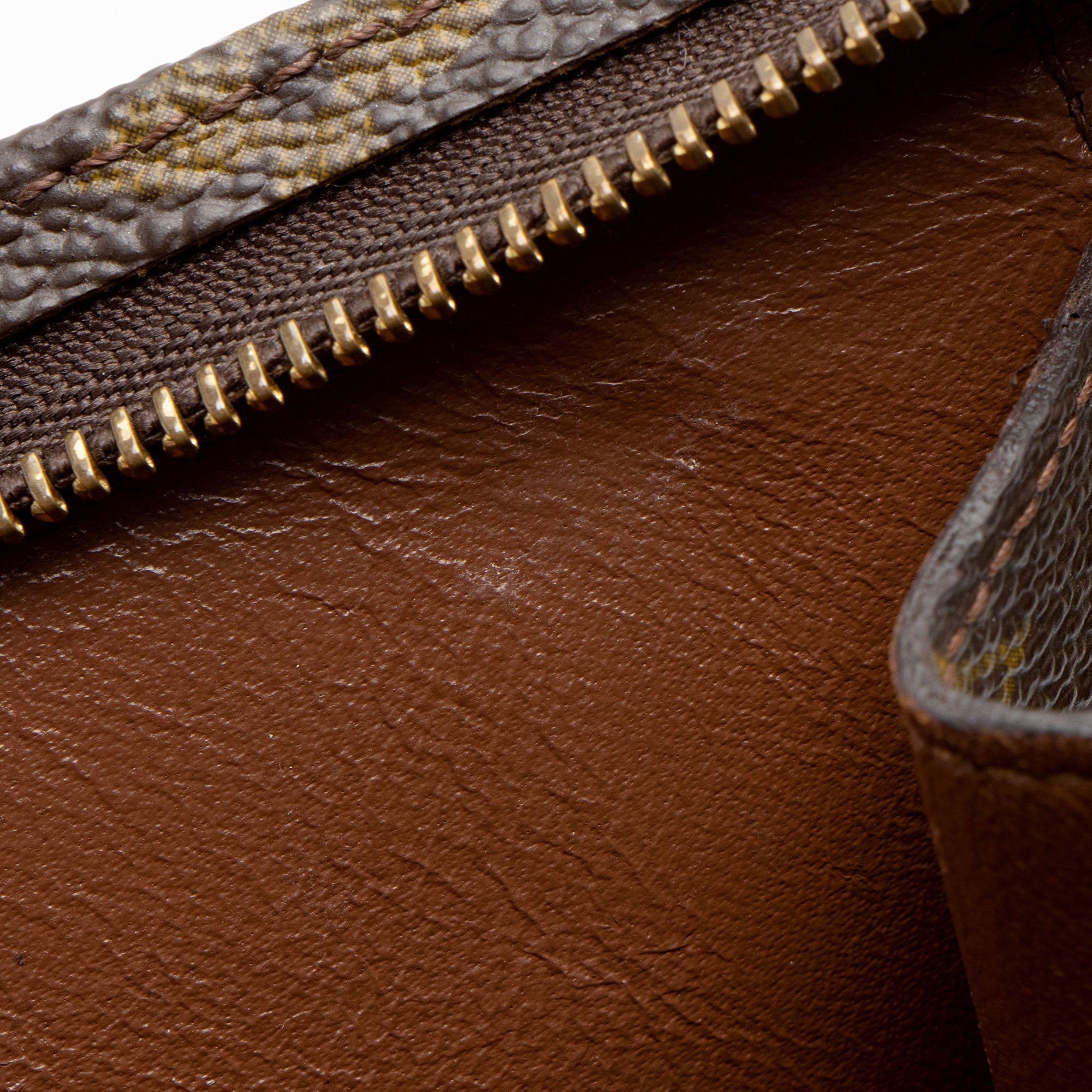 Louis Vuitton Vintage Monogram Canvas Toiletry Pouch 26