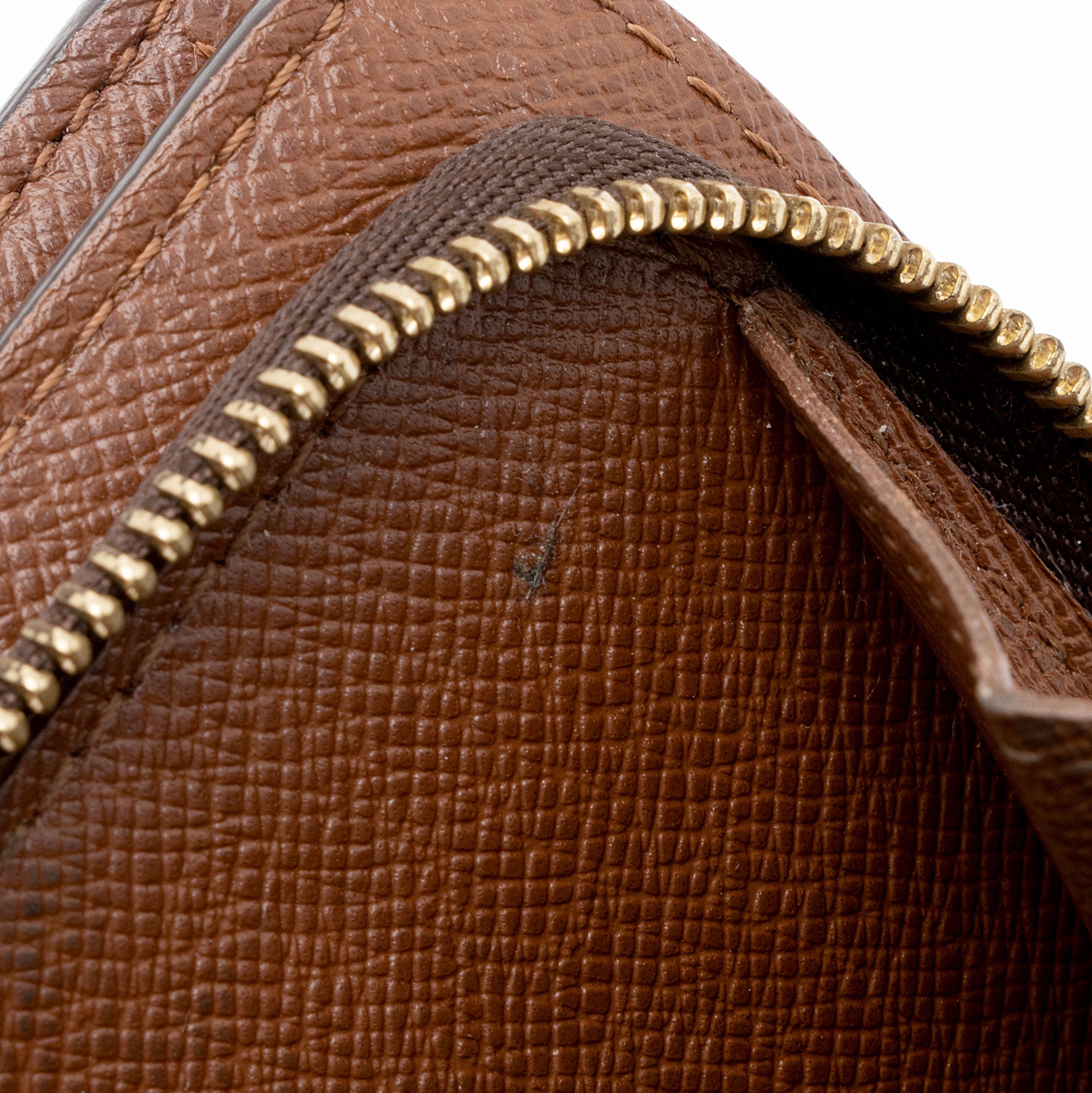 Louis Vuitton Vintage Monogram Canvas Zipped Compact Wallet (SHF-l3w9oX)