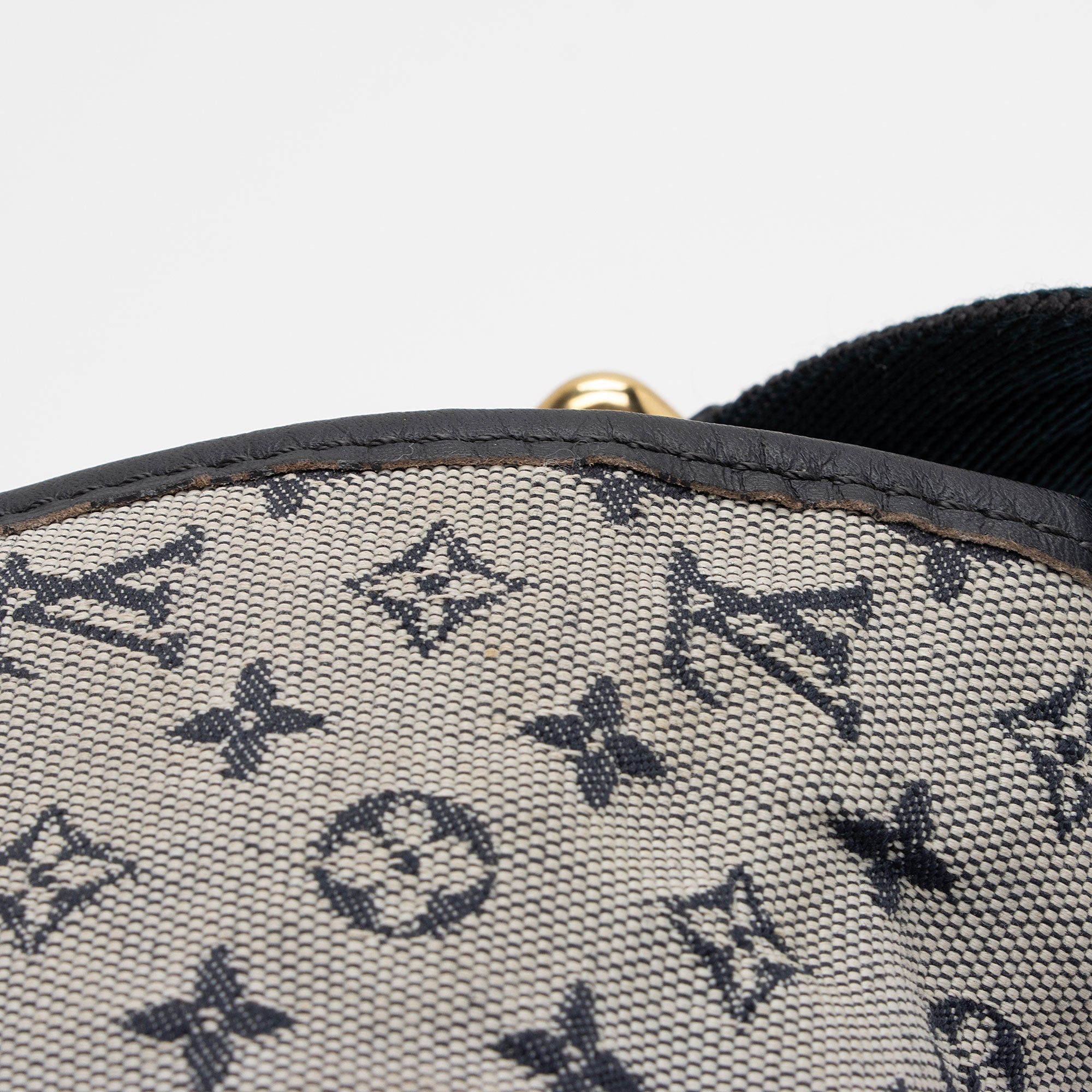 Louis Vuitton Vintage Monogram Mini Lin Berangere Shoulder Bag (SHF-tp3ki9)