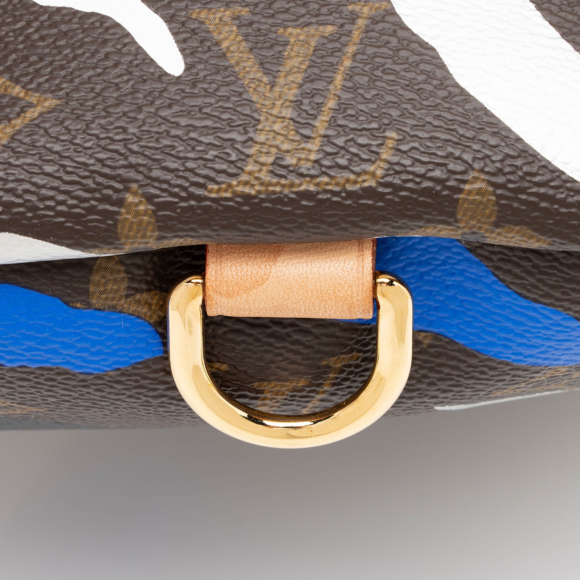 Louis Vuitton x LOL Monogram Canvas Bumbag (SHF-XOCAiq)