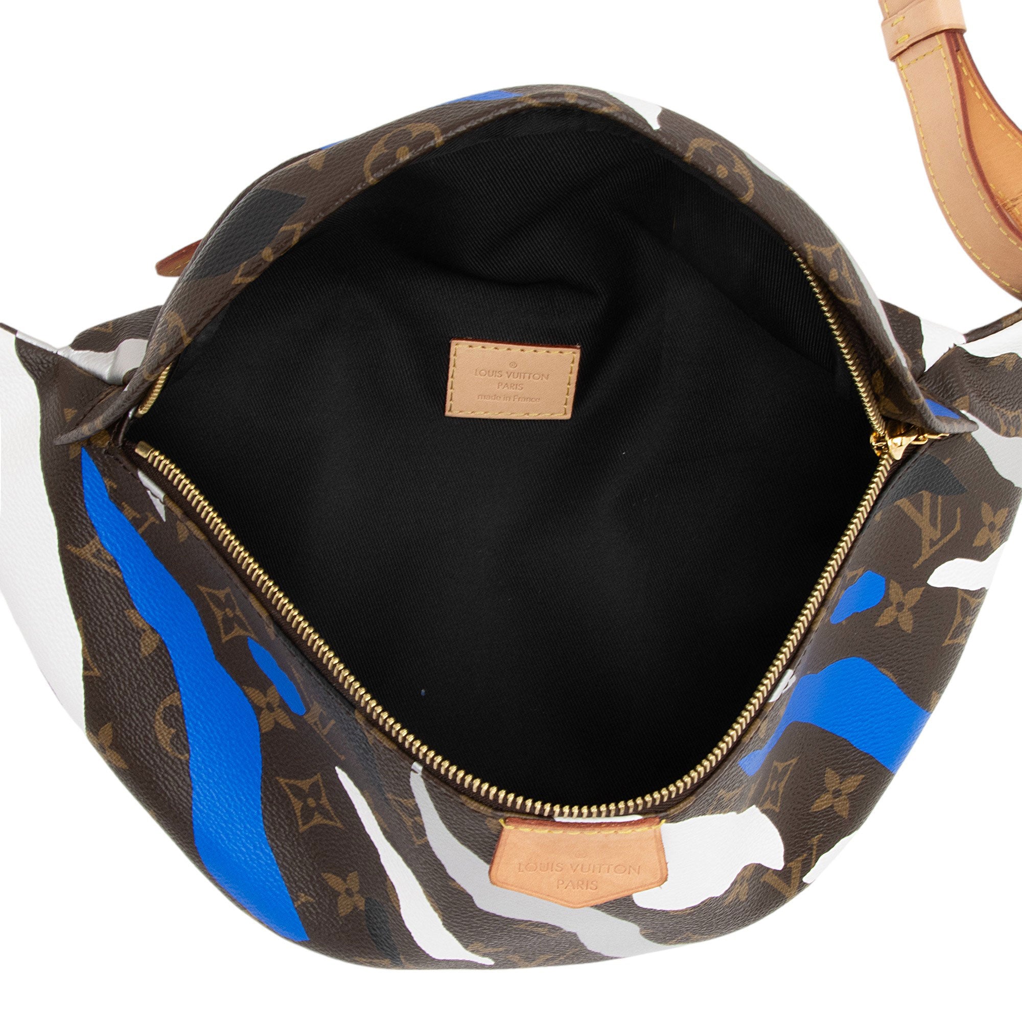 Louis Vuitton x LOL Monogram Canvas Bumbag (SHF-XOCAiq)