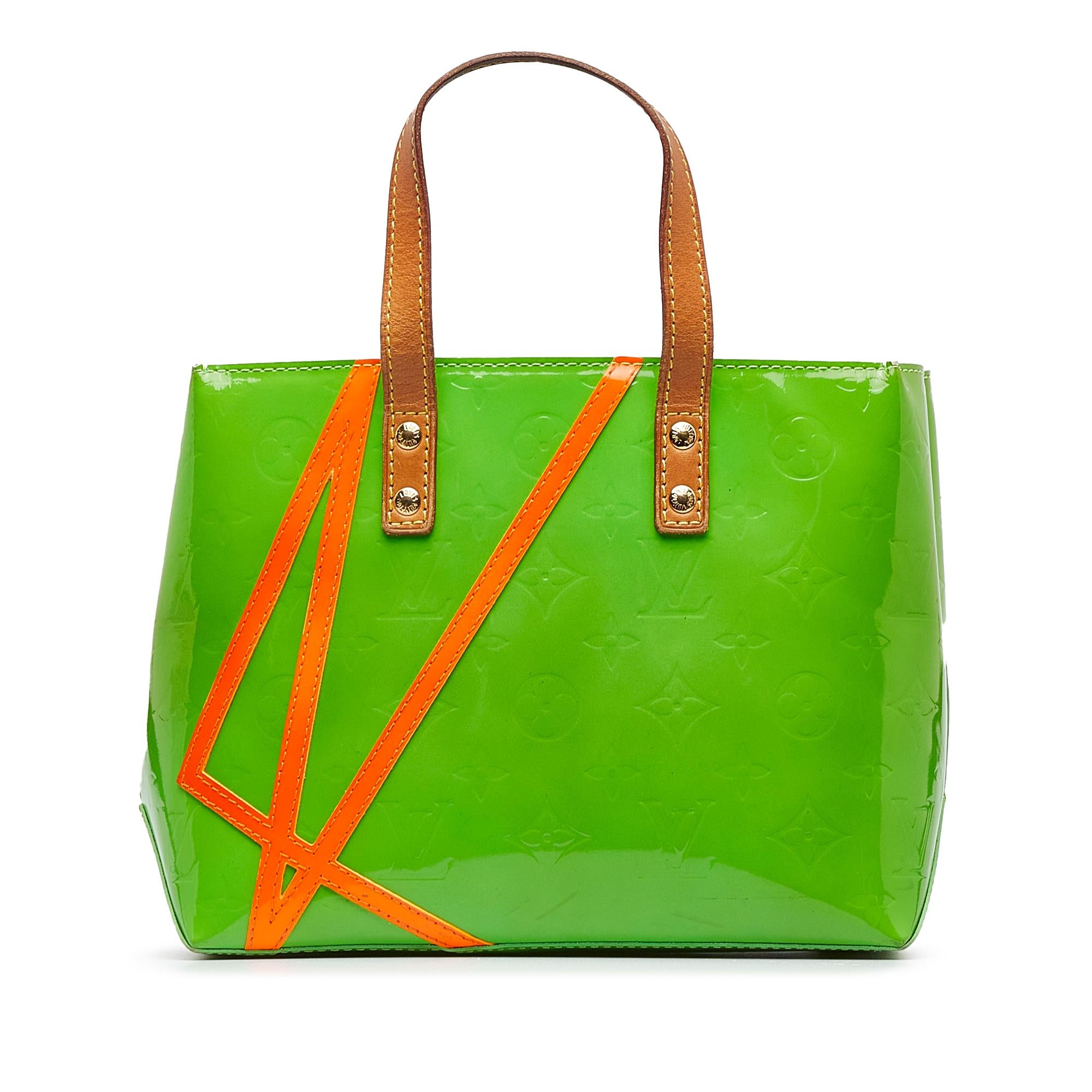 Louis Vuitton x Robert Wilson Monogram Vernis Fluo Reade PM (SHG-OK9ng3)