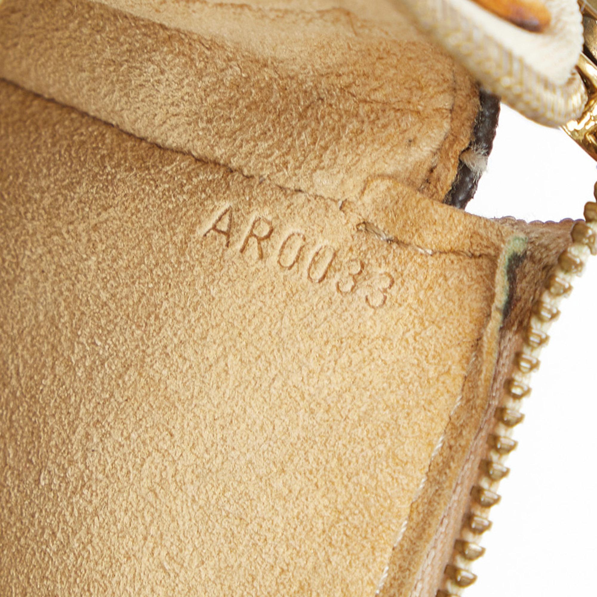 Louis Vuitton x Takashi Murakami Monogram Cherry Blossom Pochette Accessoires (SHG-RrgtNO)