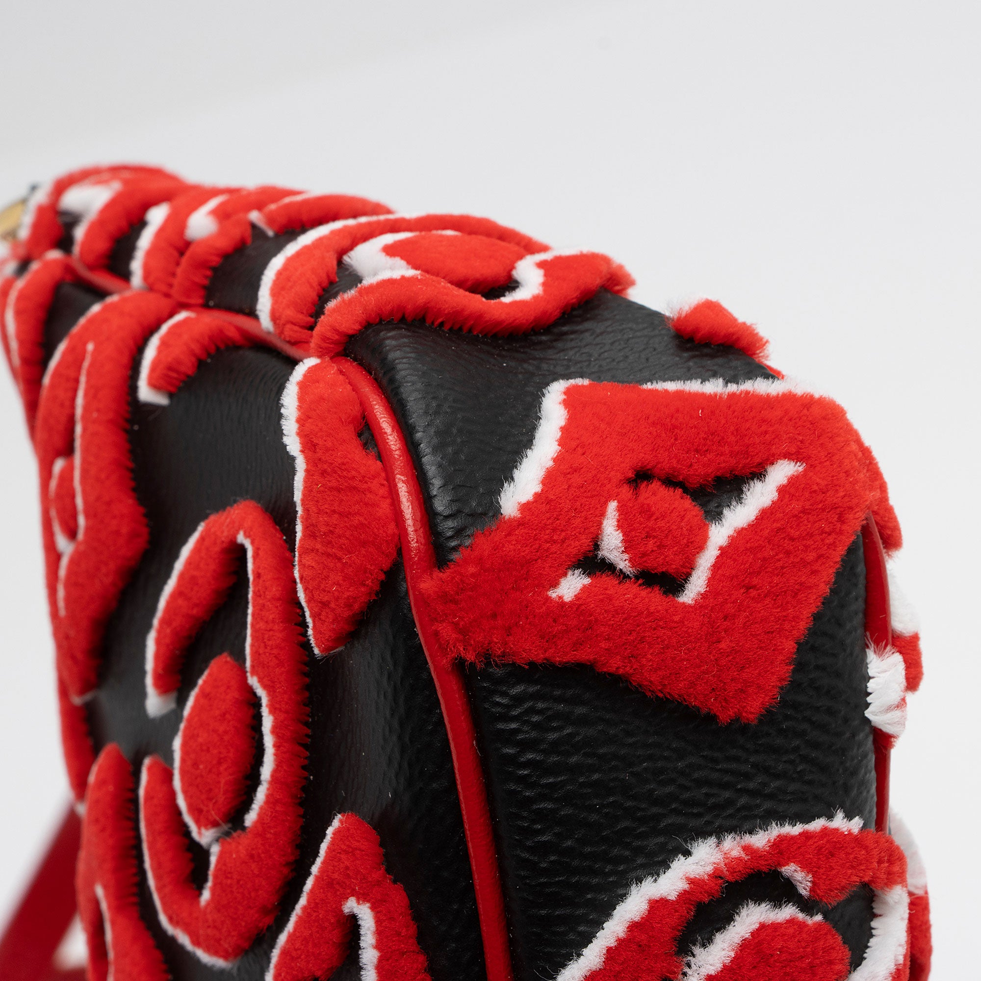 Louis Vuitton x Urs Fischer Tufted Monogram Canvas Pochette Accessoires (SHF-yZaBHA)