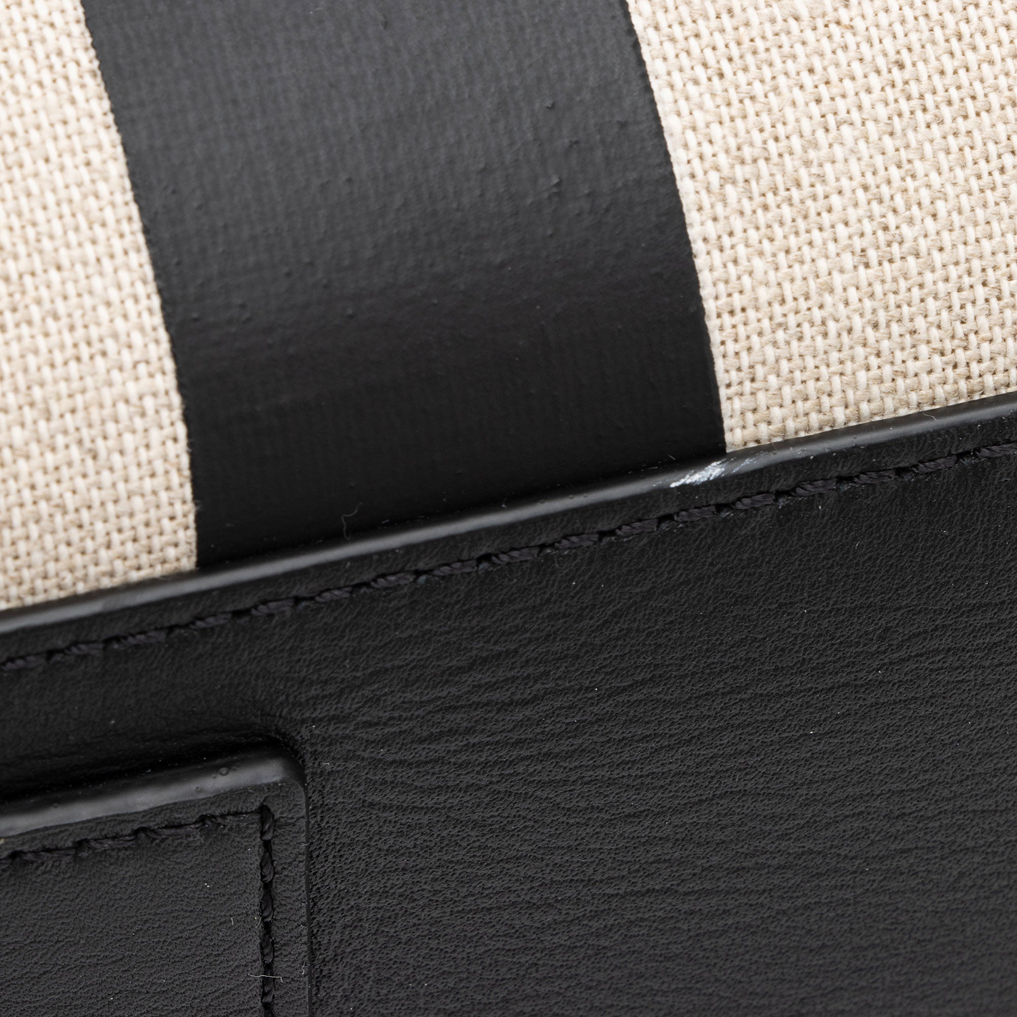 MCM Canvas Glitch Logo Aren Medium Shopper Tote (SHF-et7Nb7)