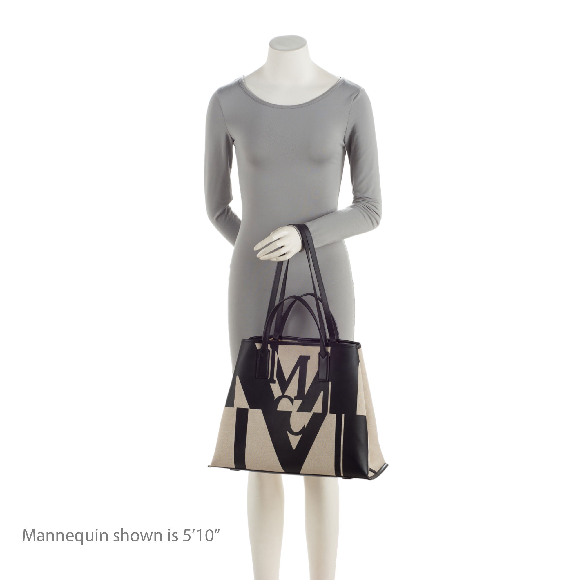 MCM Canvas Glitch Logo Aren Medium Shopper Tote (SHF-et7Nb7)