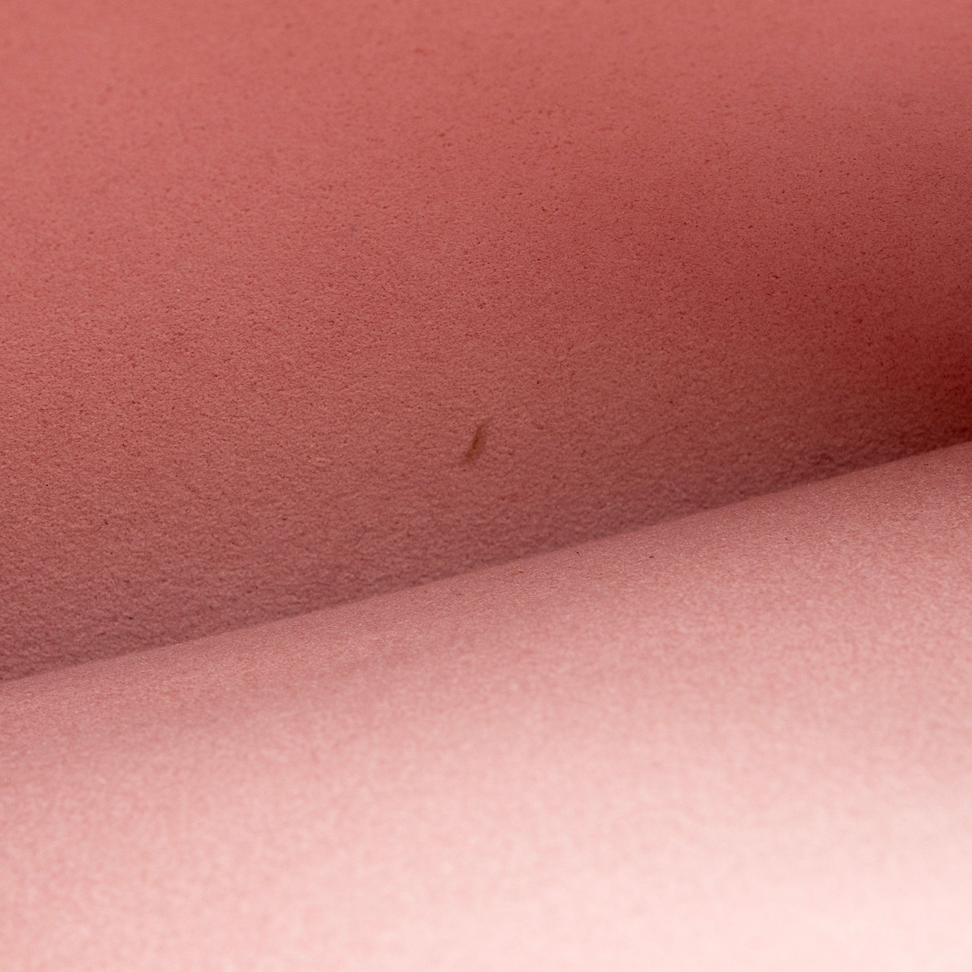 MCM Leather Milla Medium Tote (SHF-JTajdq)