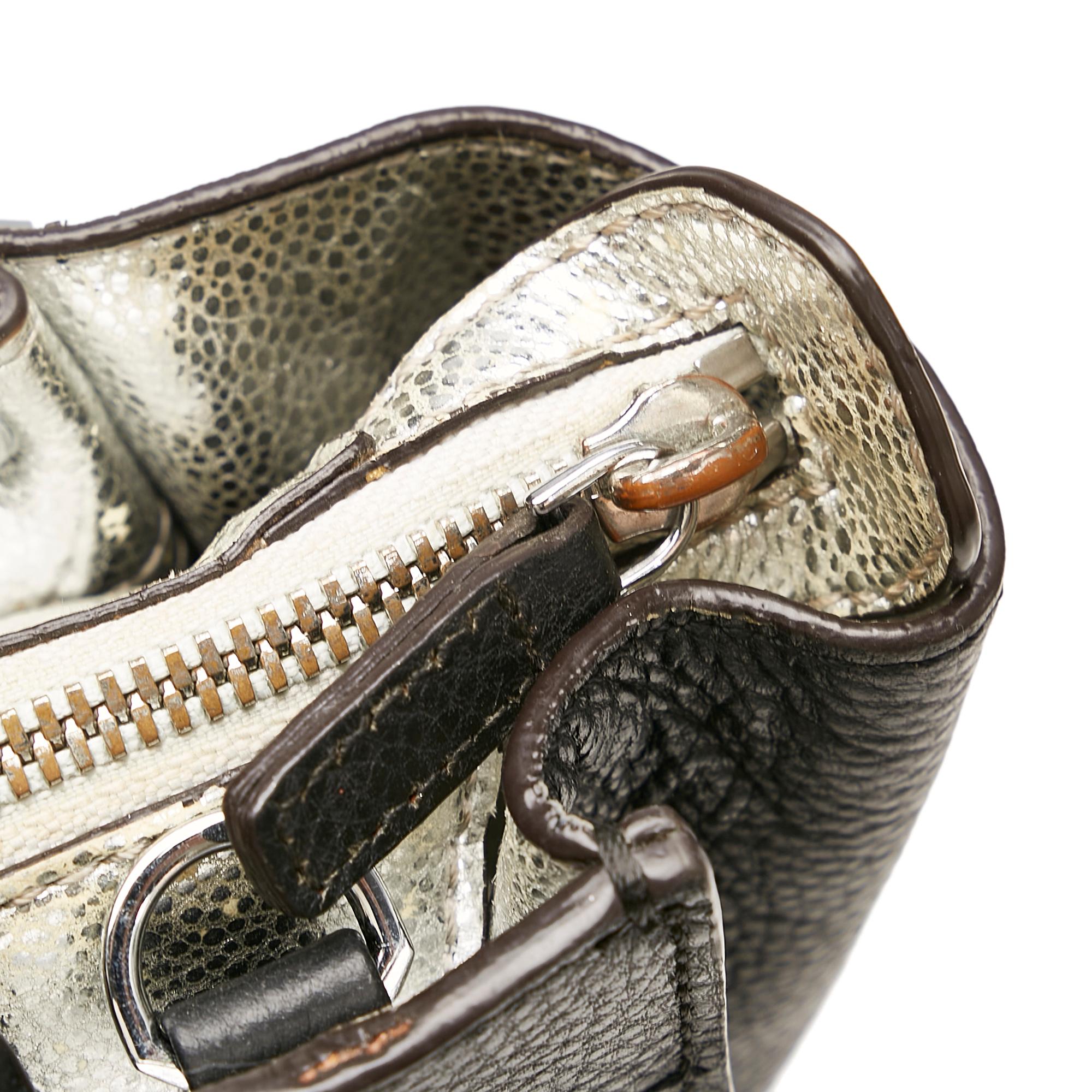 MCM Leather Satchel Bag (SHG-azUQol)