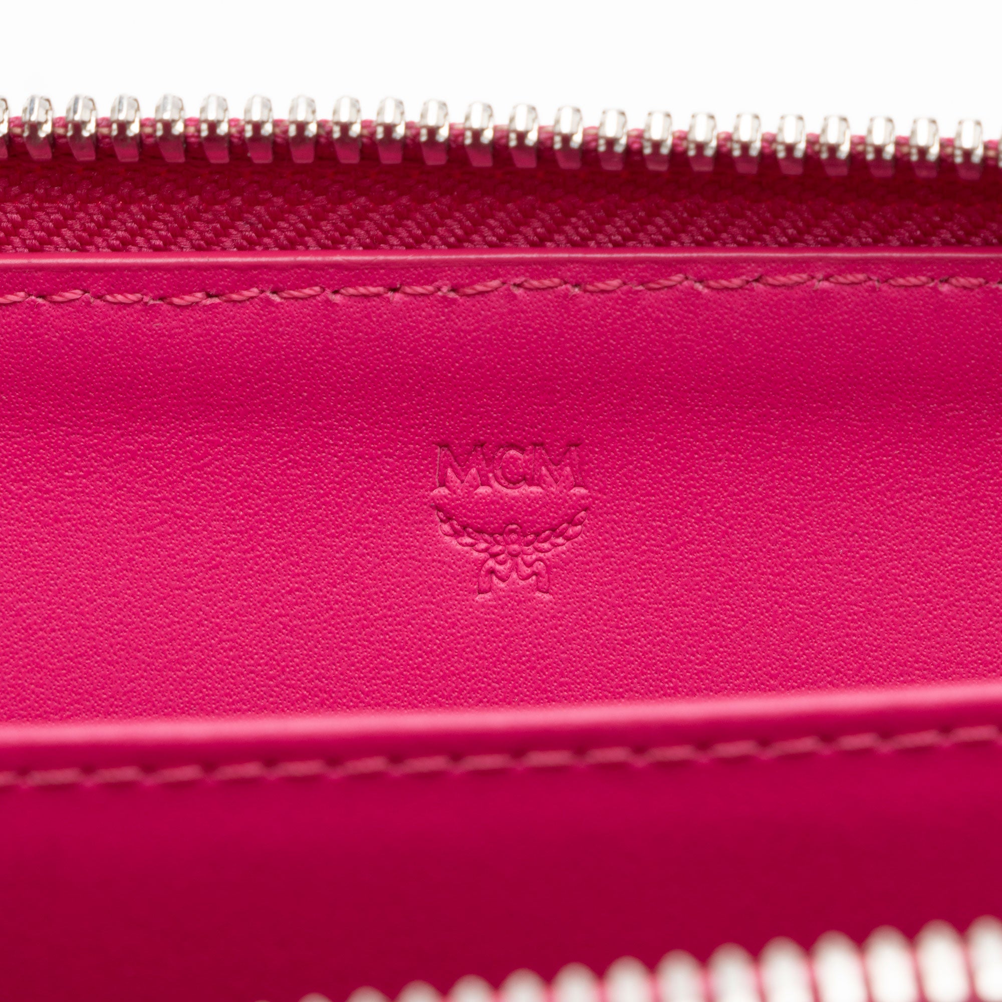 MCM Vintage Monogram Jacquard Zip Around Coin Pouch (SHF-tjc1tM)